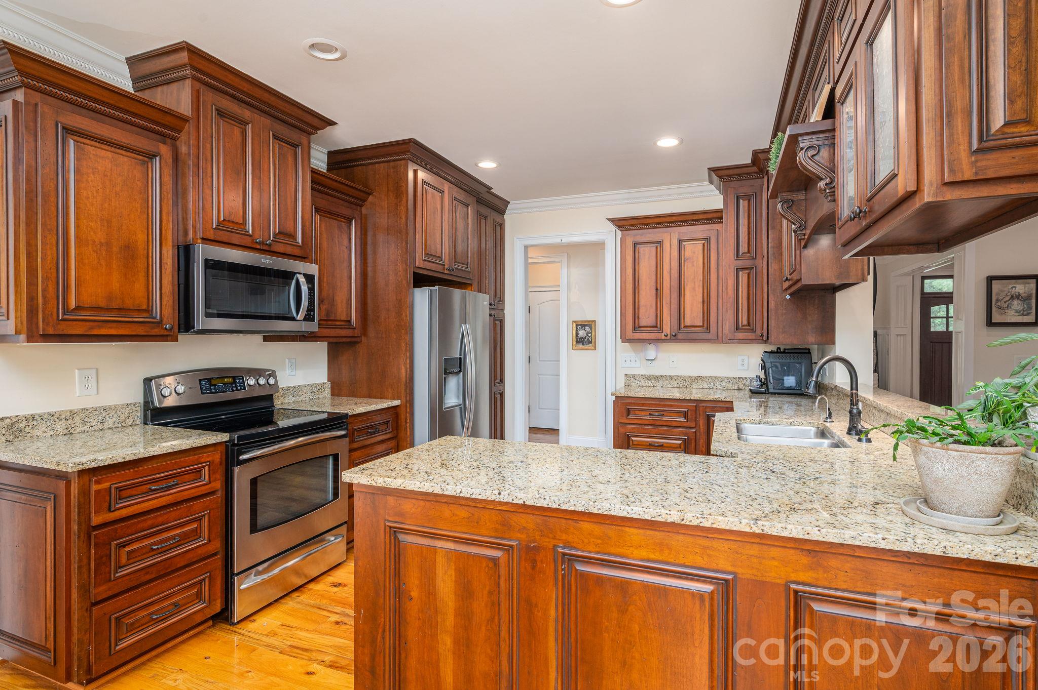 Kitchen - 2750 Arbor Hills Drive, Lincolnton