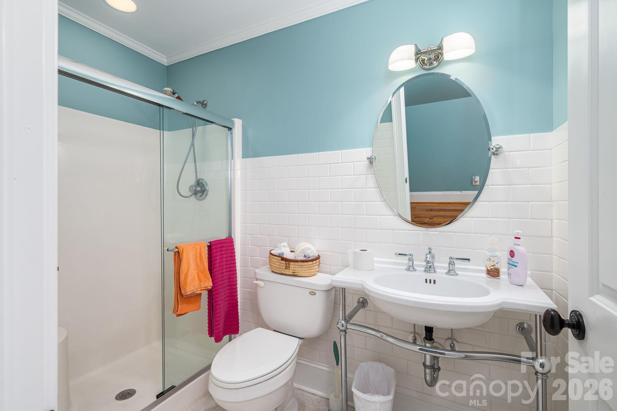 Full Bathroom Upstairs - 2750 Arbor Hills Drive, Lincolnton