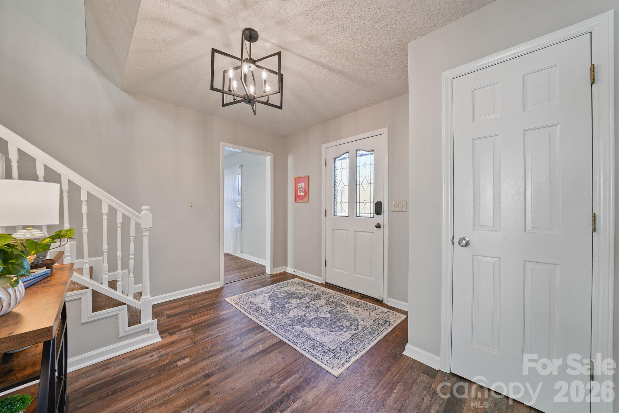 Single Family Residence at 5976 Gold Creek Estate Drive, Hickory, photo 6 of 39