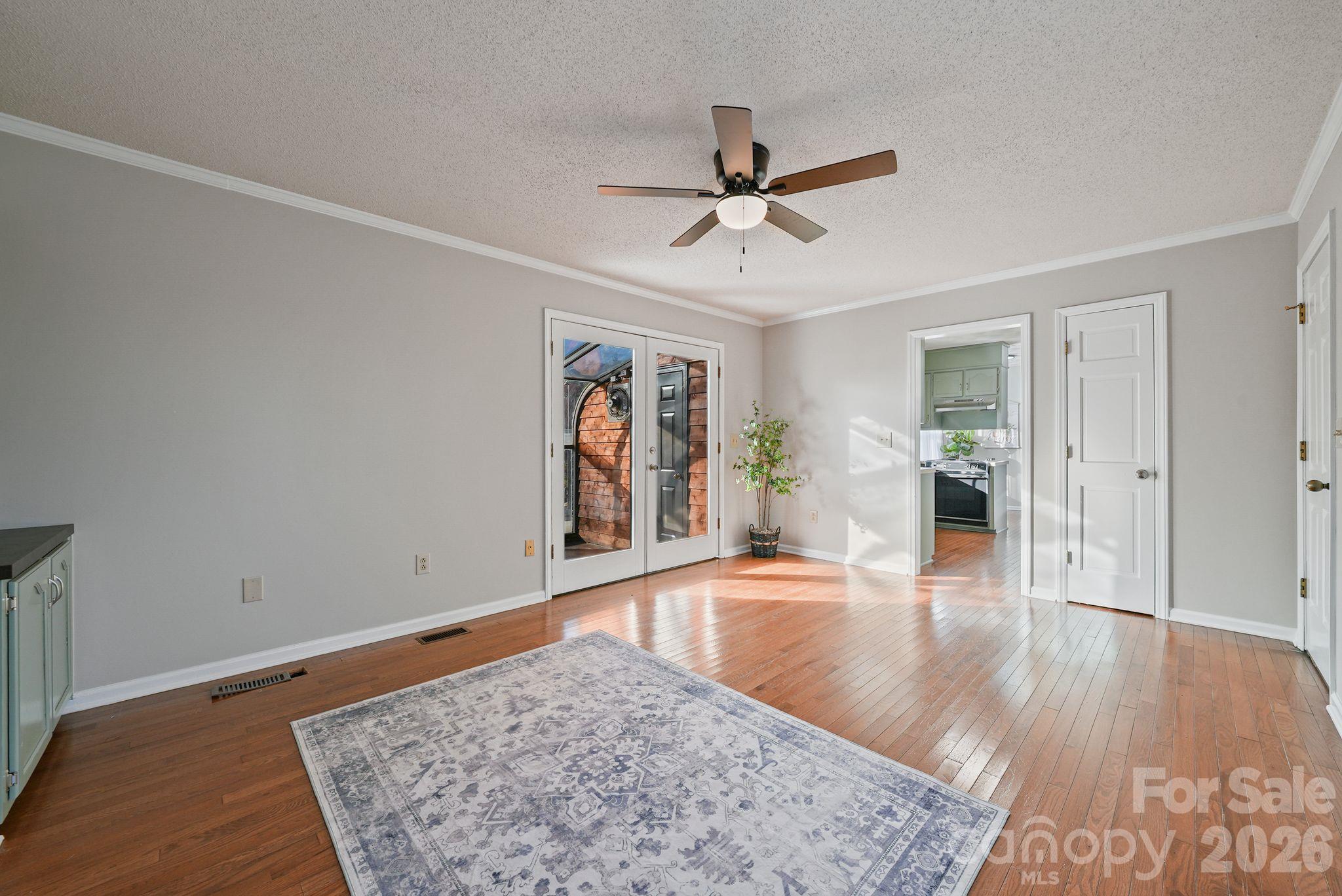 Single Family Residence at 5976 Gold Creek Estate Drive, Hickory, photo 18 of 39