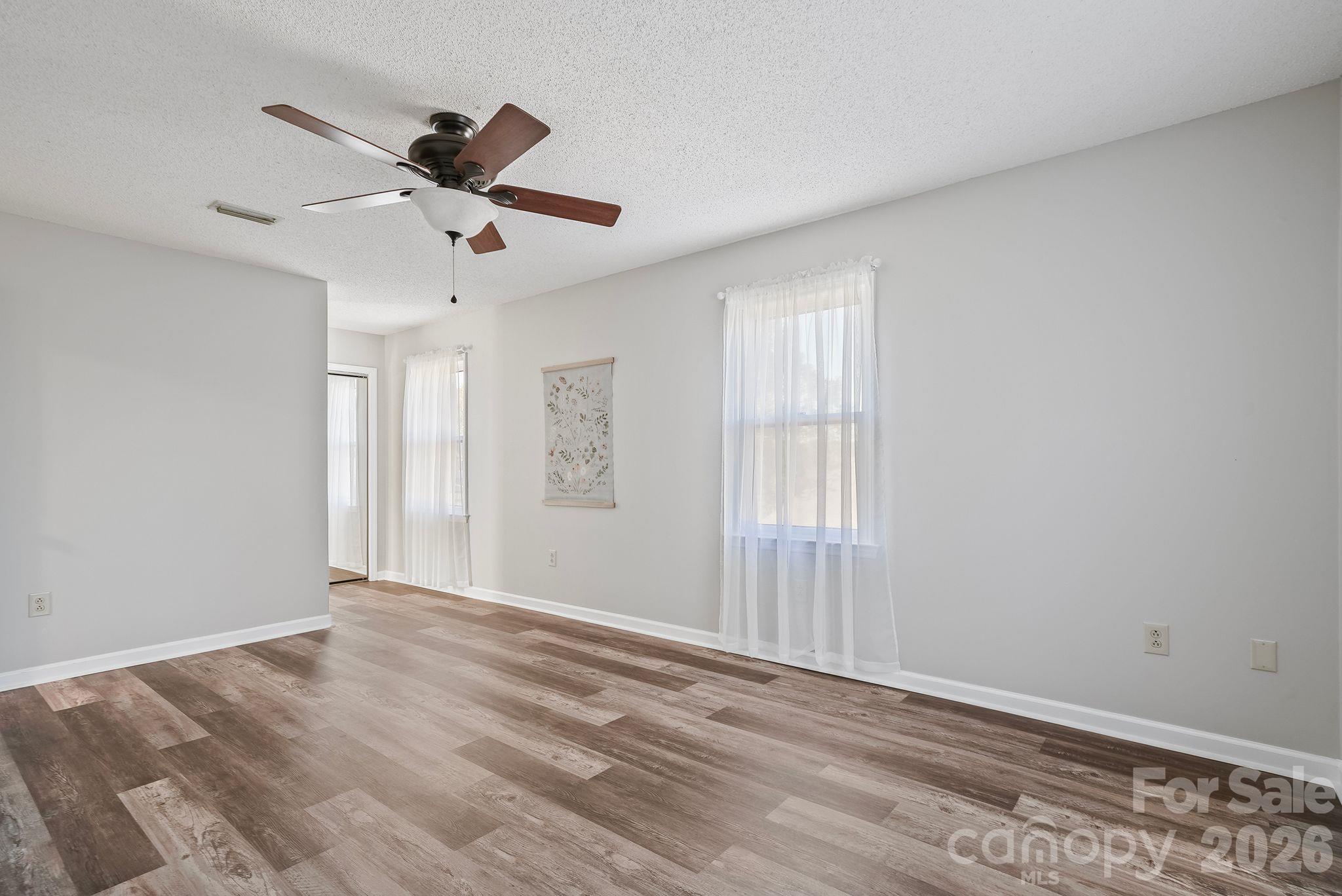 Single Family Residence at 5976 Gold Creek Estate Drive, Hickory, photo 33 of 39
