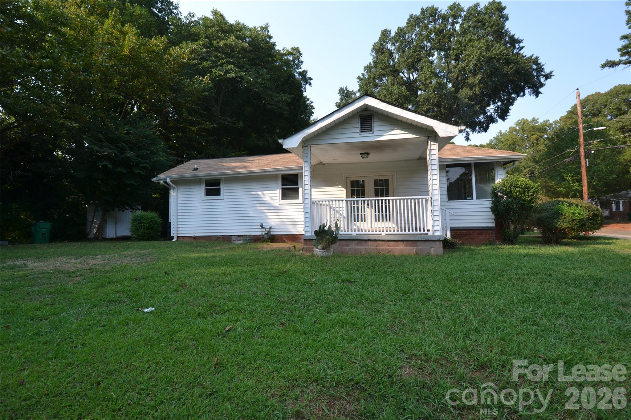 Single Family Residence at 1807 Maribel Avenue, Charlotte, photo 2 of 14