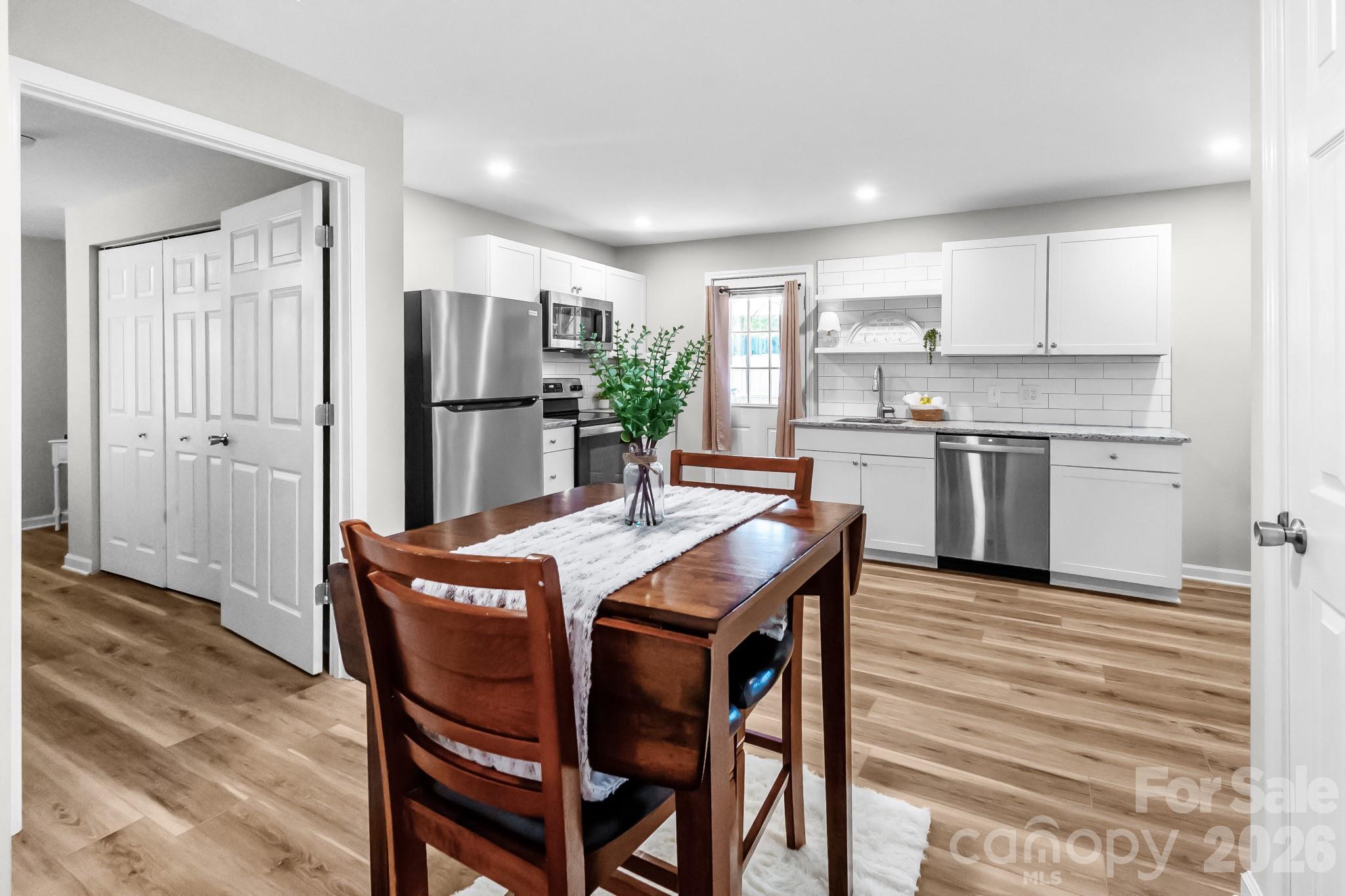 Single Family Residence at 112 W Poplar Street, Stanley, photo 19 of 43