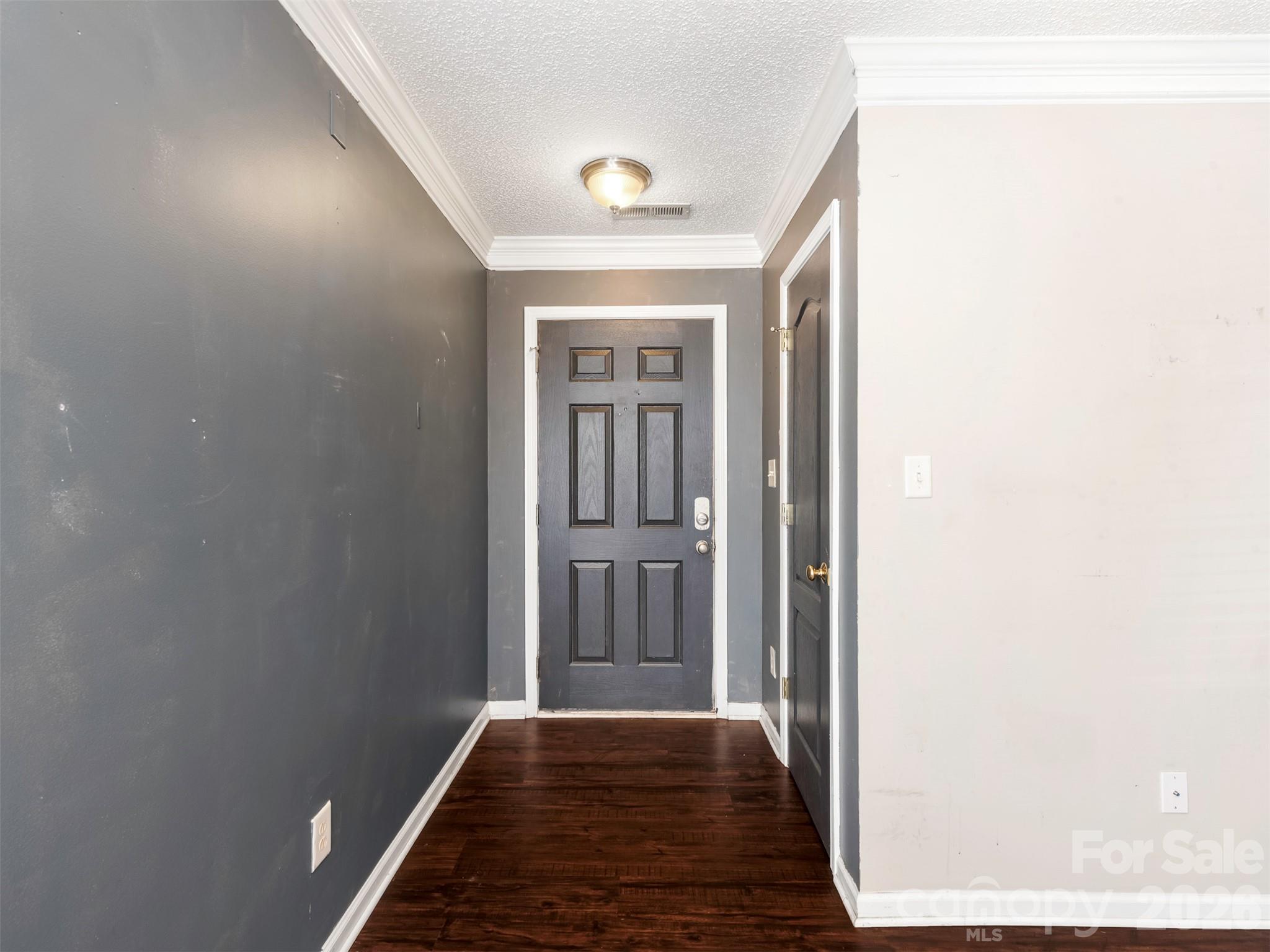 Single Family Residence at 343 Amir Circle, Matthews, photo 3 of 44
