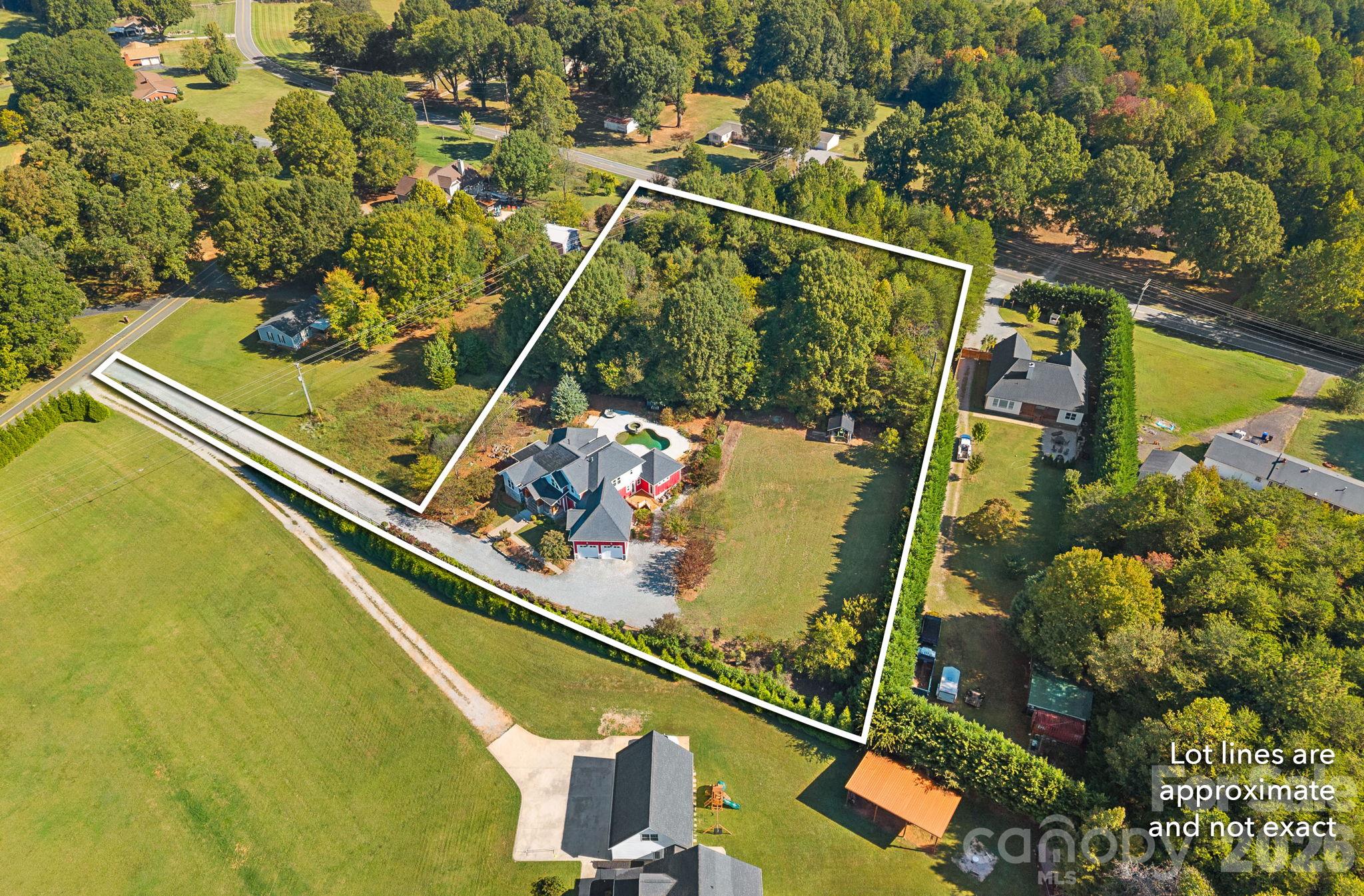 Estimated lot lines - 6536 Stephens Road, Huntersville