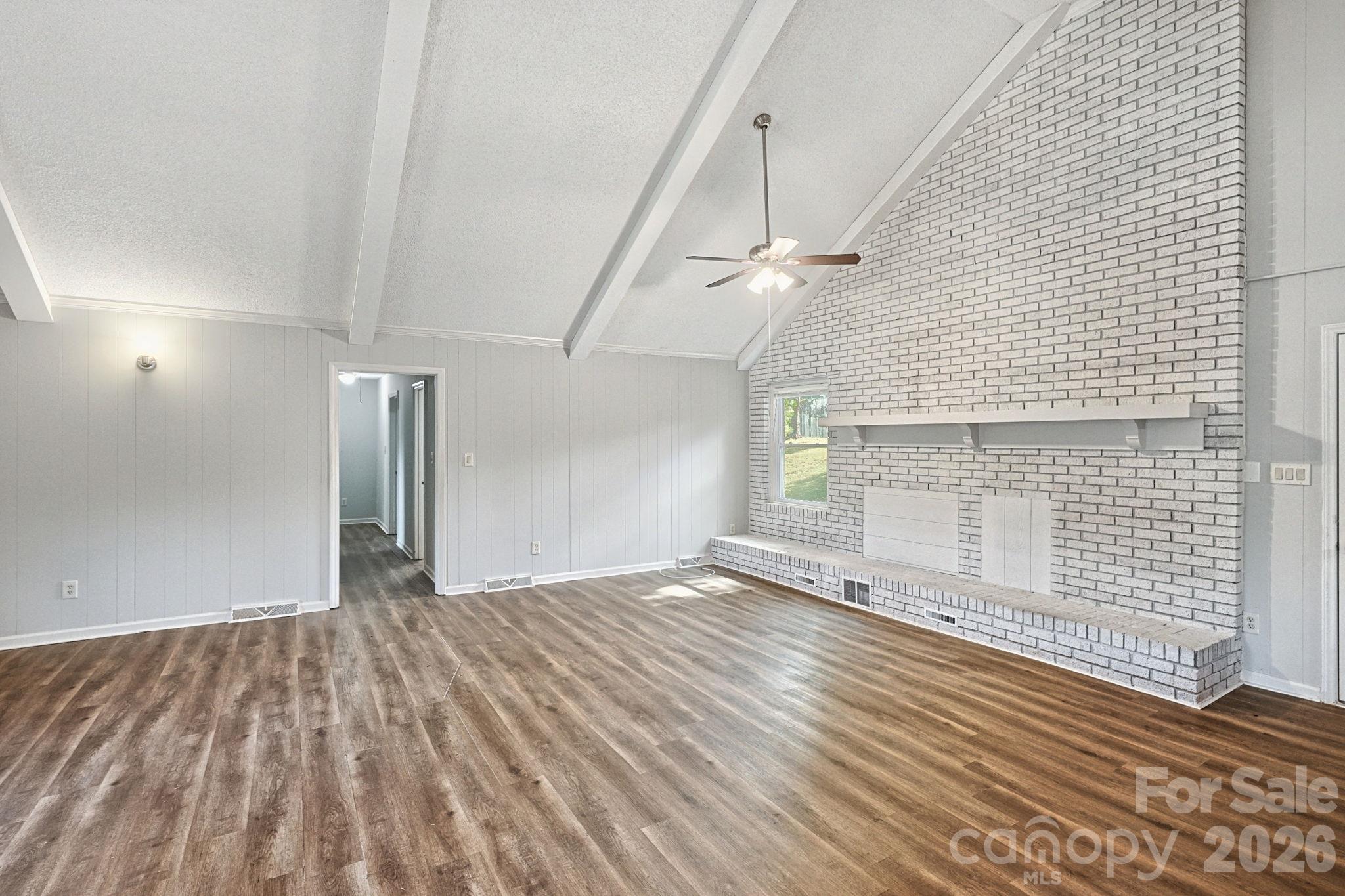 Single Family Residence at 6205 Ferncliff Drive, Concord, photo 8 of 30