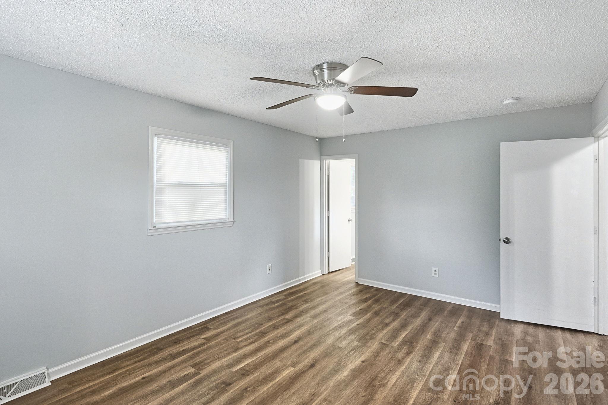 Single Family Residence at 6205 Ferncliff Drive, Concord, photo 19 of 30
