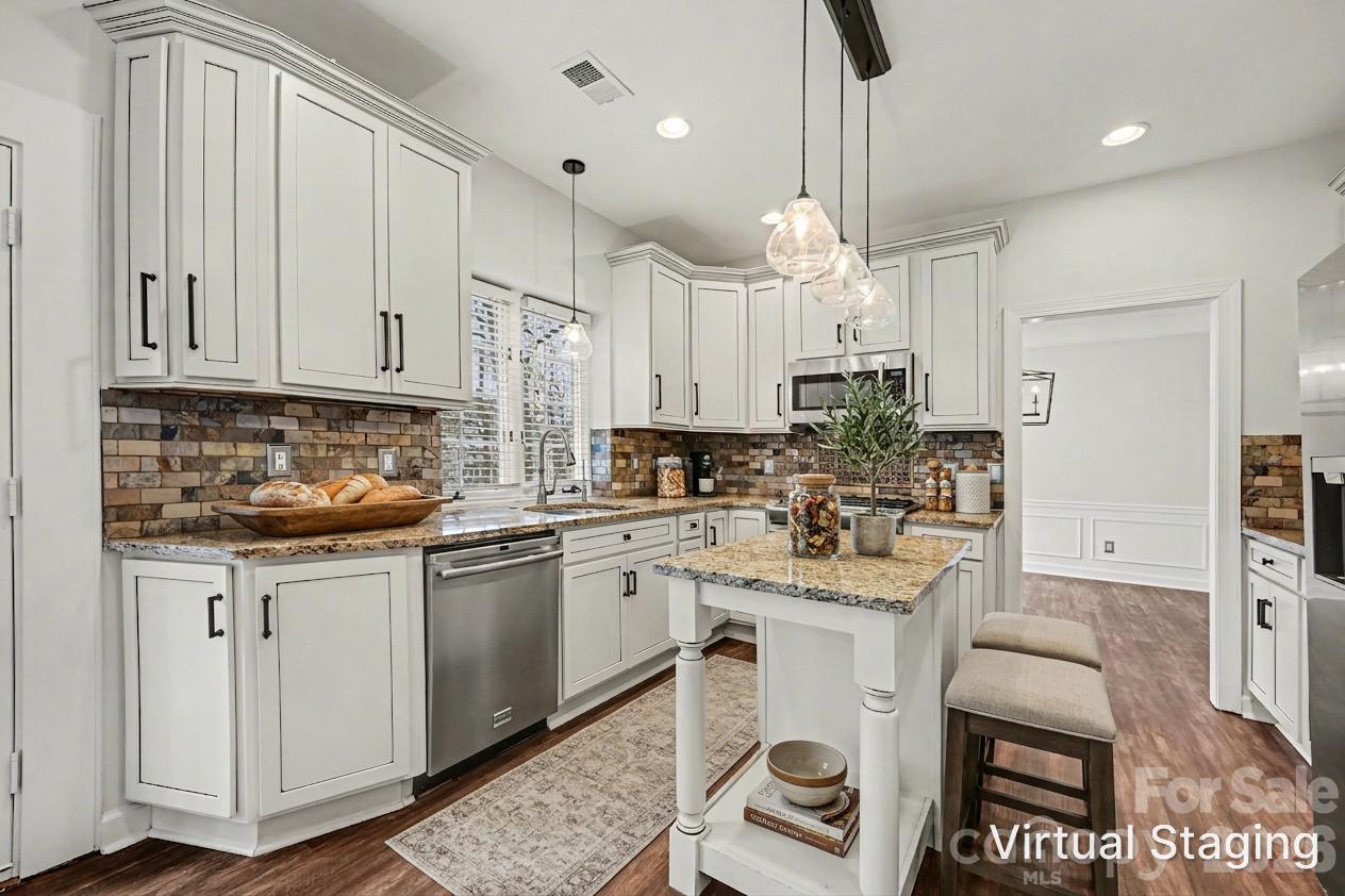 Virtually Staged - 5805 Swanston Drive, Charlotte