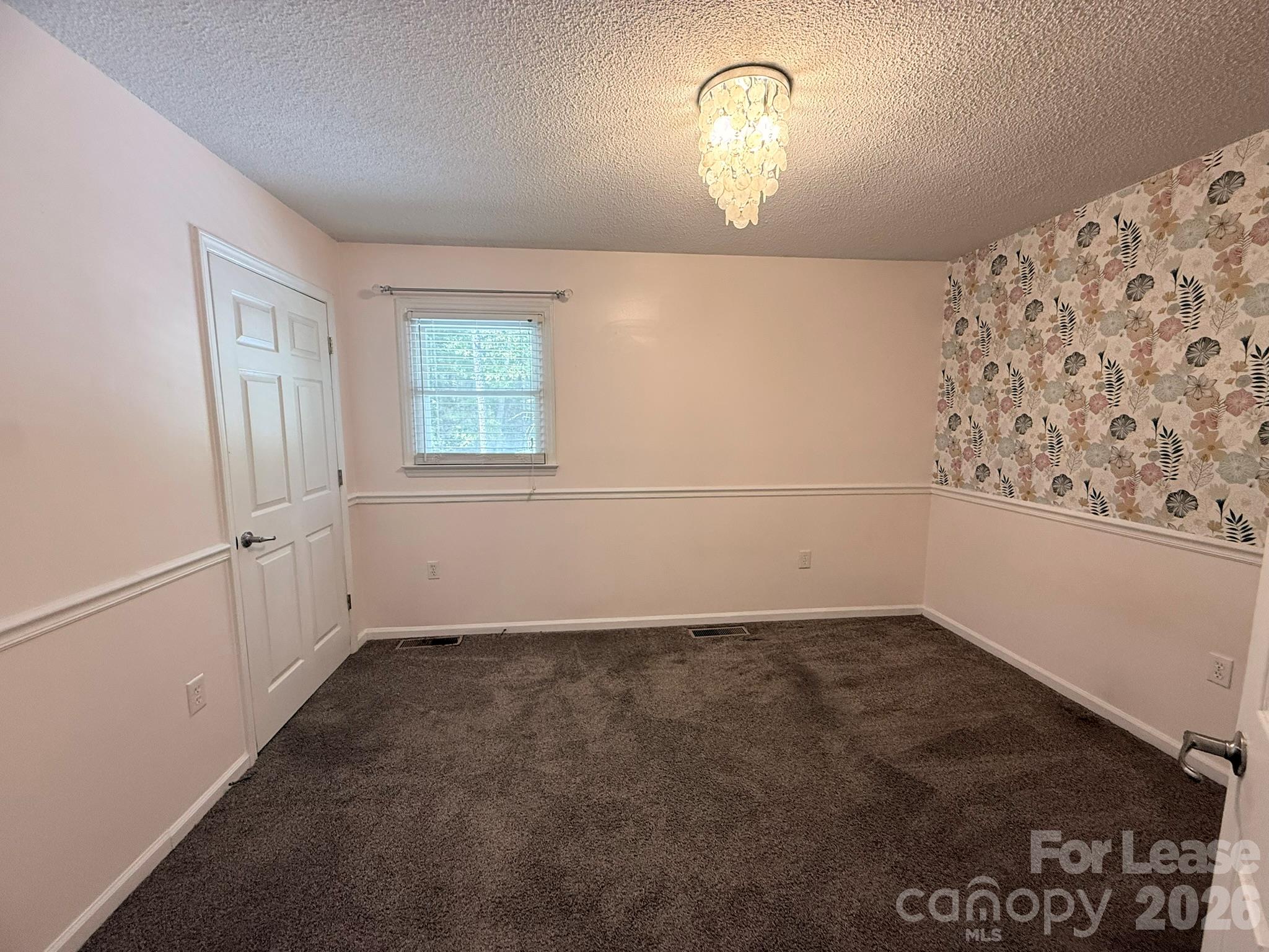 Single Family Residence at 121 Old Airport Road, Concord, photo 11 of 18