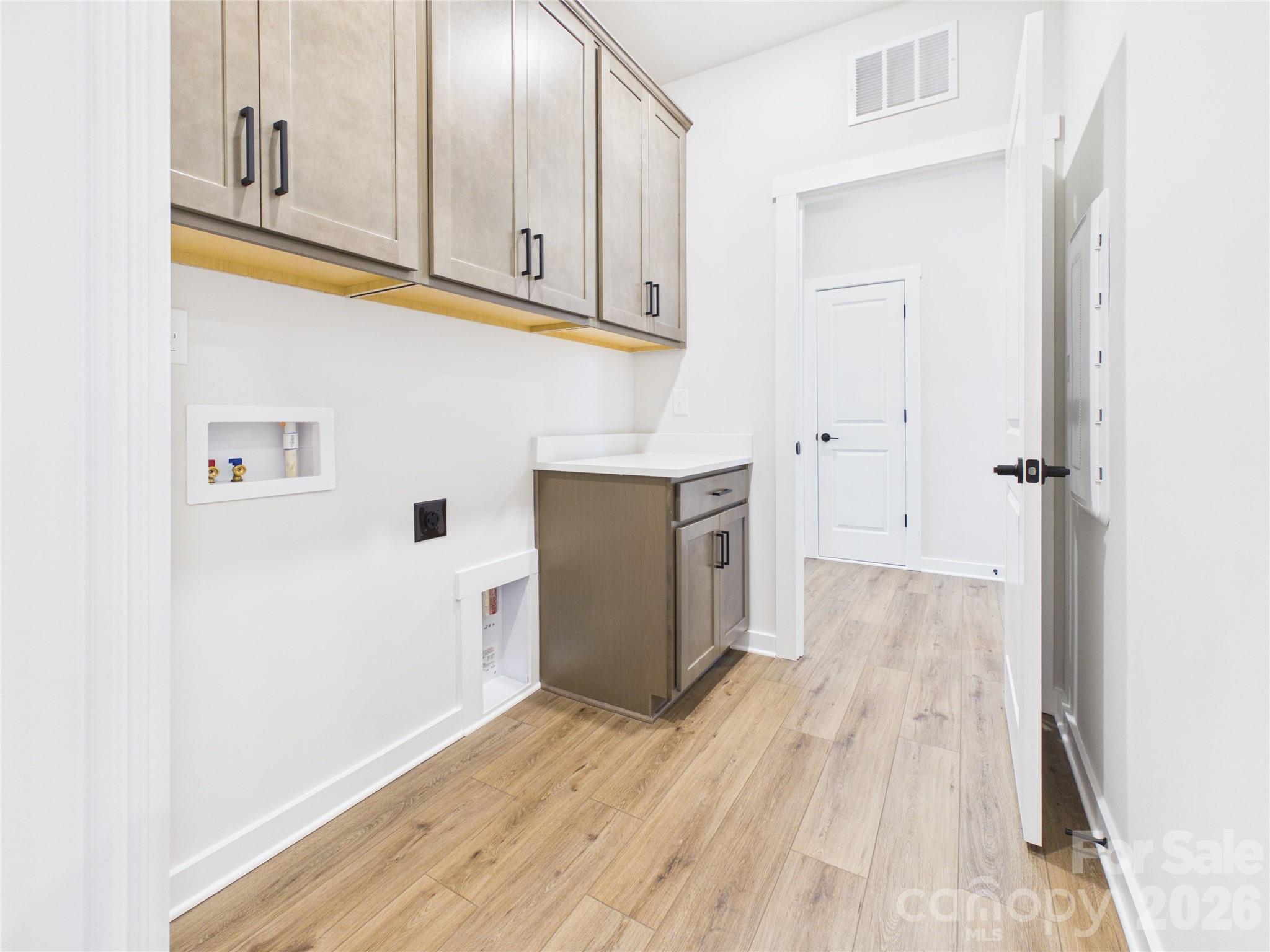 Laundry - 1065 Rolling Meadows Drive, Mooresville
