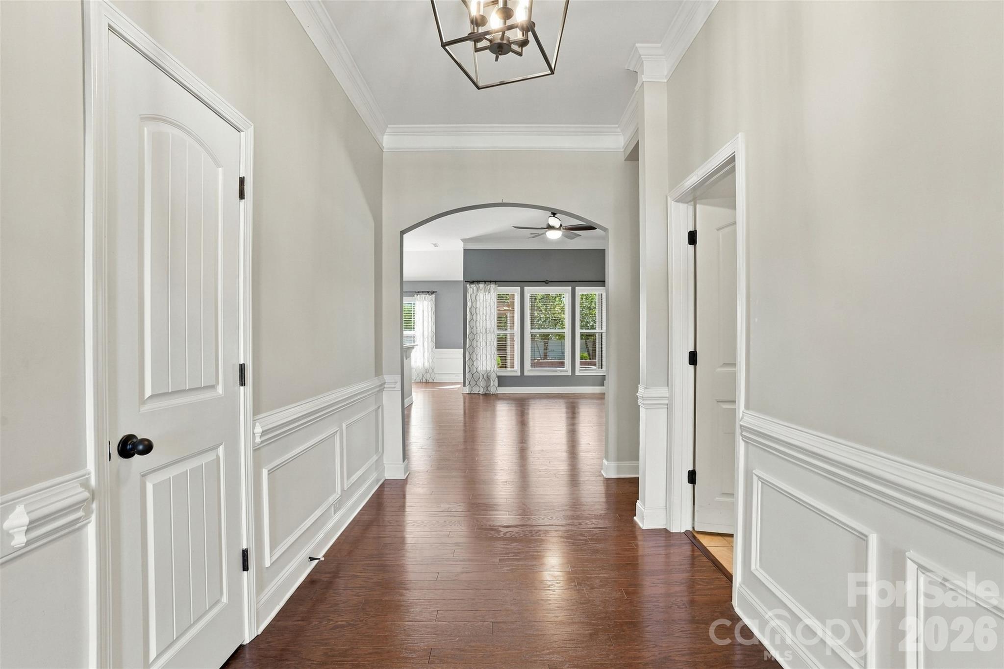 Entryway - 2001 Blackberry Lane, Lancaster