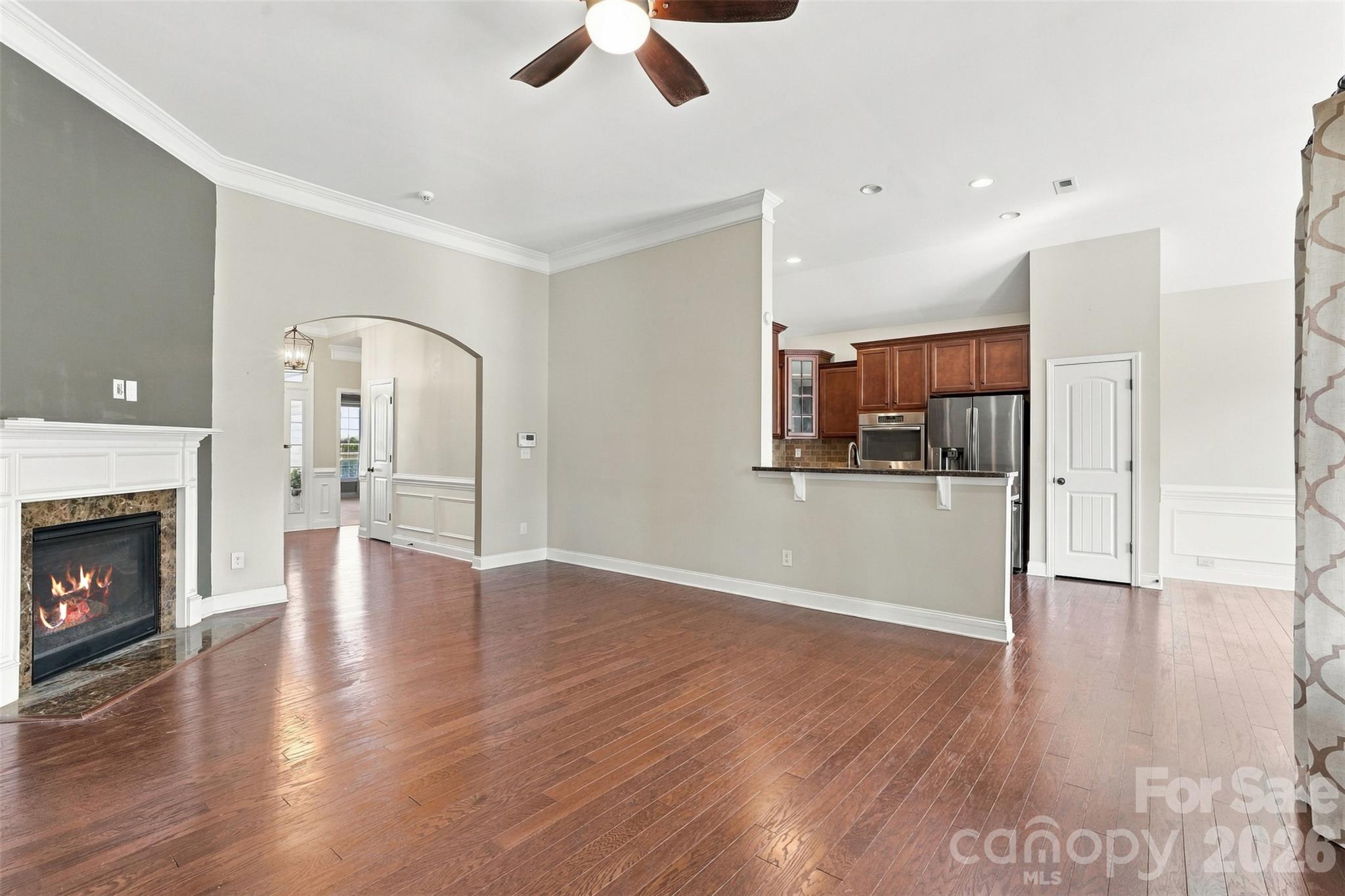 Single Family Residence at 2001 Blackberry Lane, Lancaster, photo 7 of 37