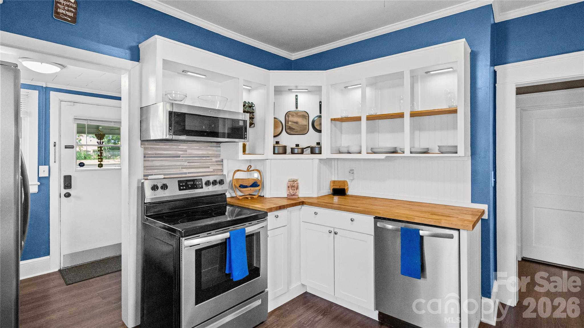 Single Family Residence at 306 Hillcrest Drive, Lexington, photo 18 of 42