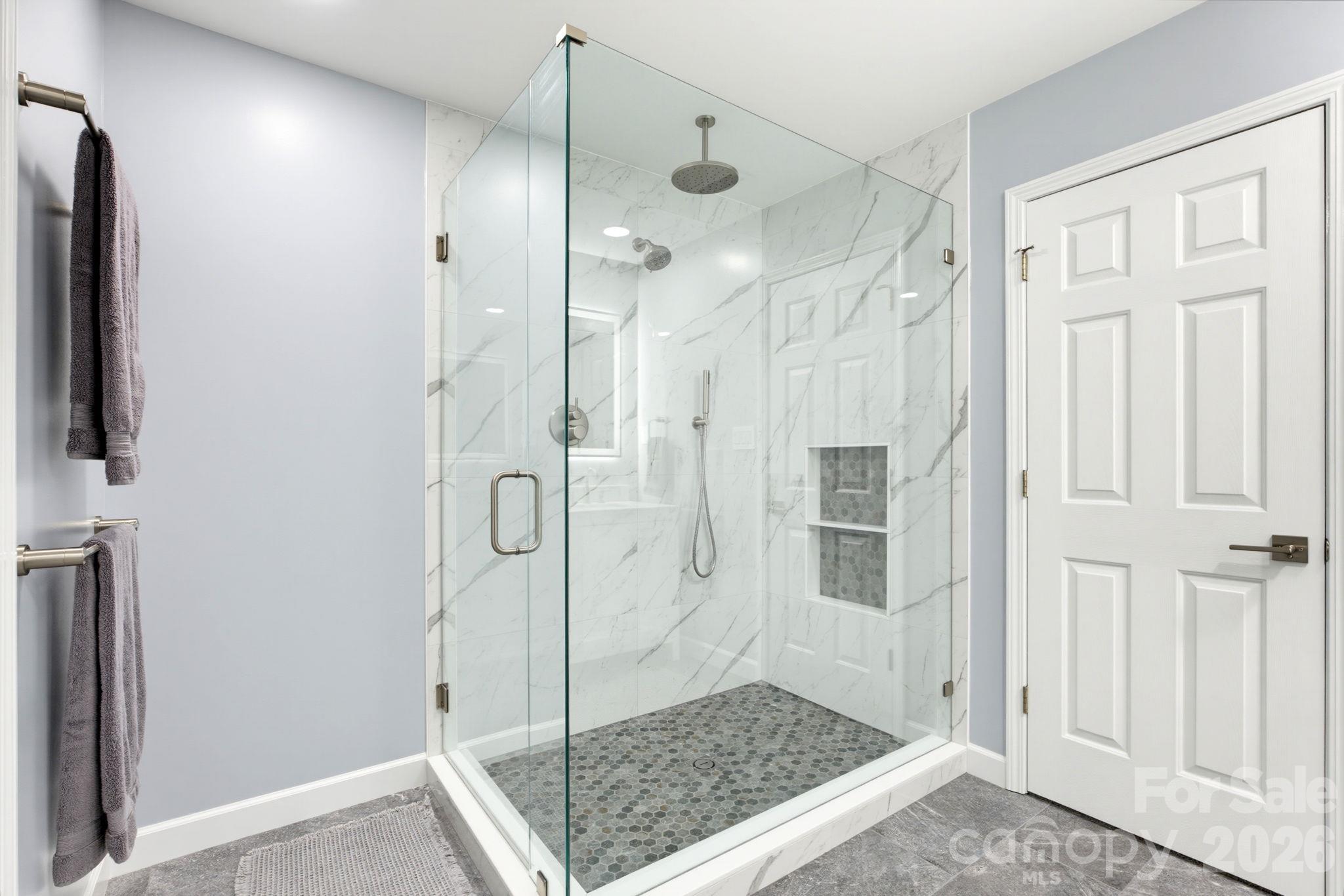Primary bathroom - 2320 Jacobs Court, Monroe