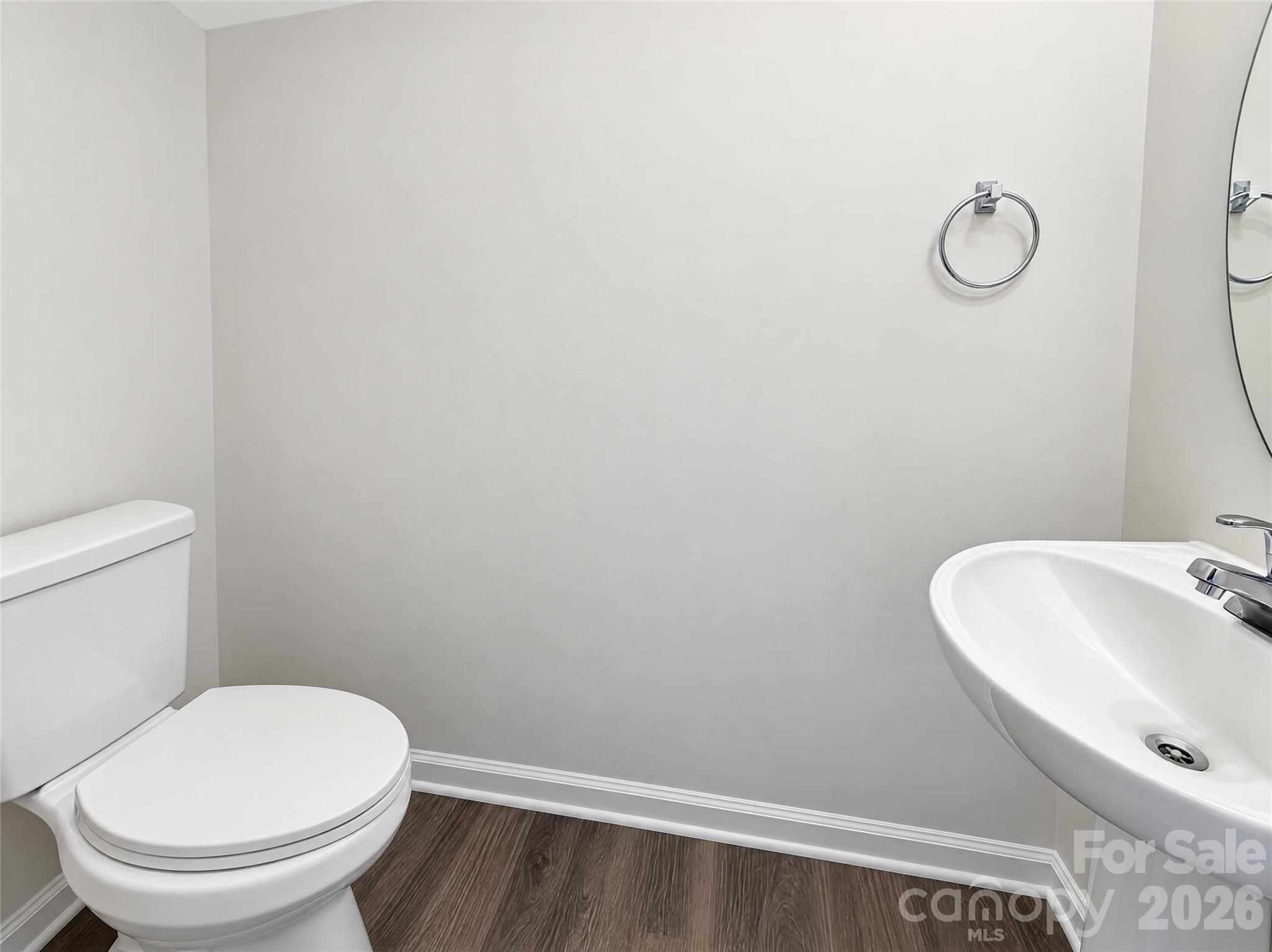 Single Family Residence at 8603 Berrybrook Lane, Charlotte, photo 11 of 17