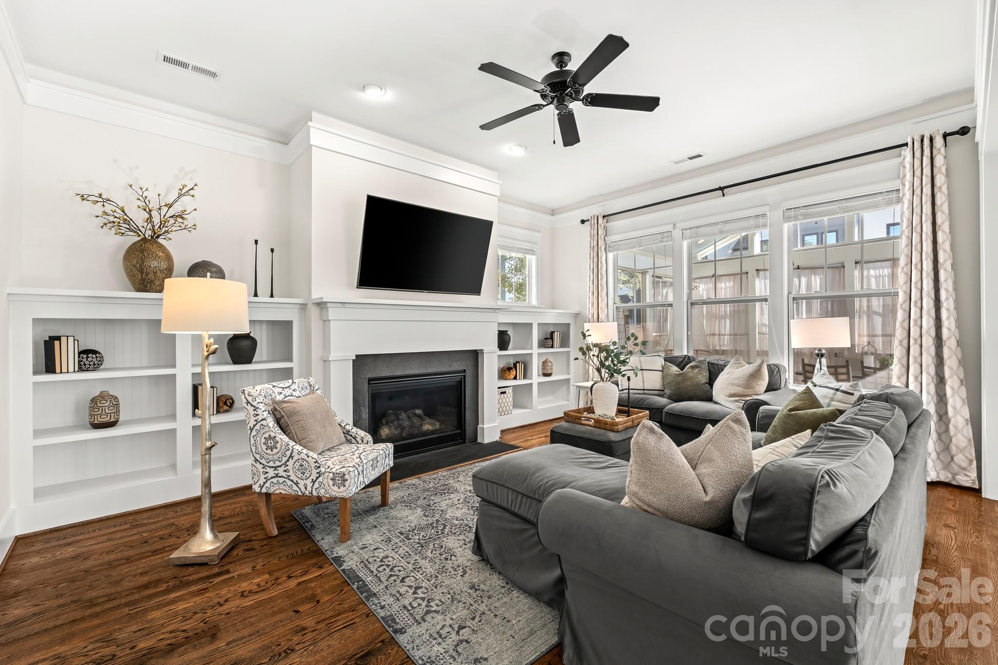 Single Family Residence at 908 Millbrook Road, Charlotte, photo 11 of 30