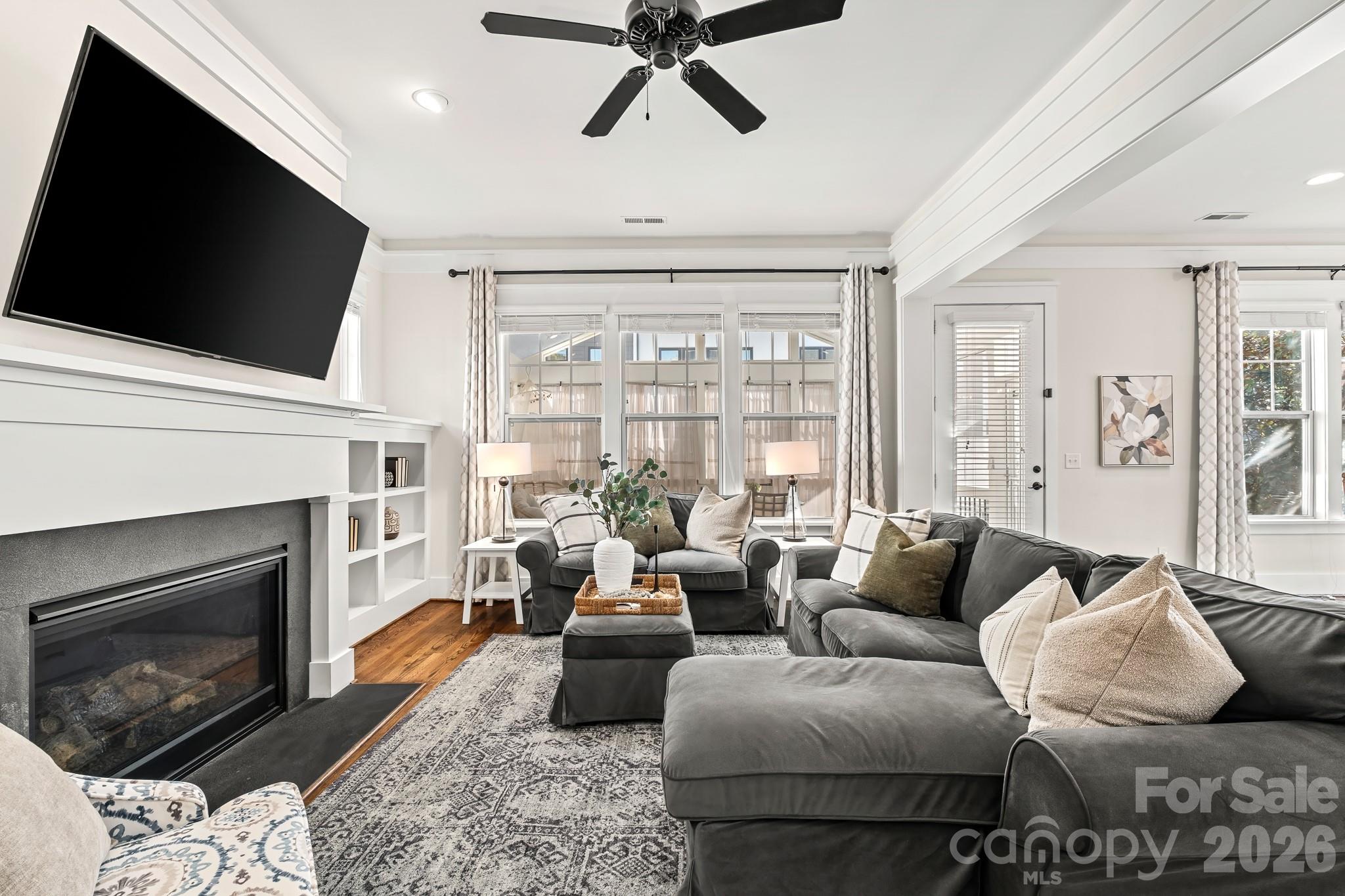 Single Family Residence at 908 Millbrook Road, Charlotte, photo 12 of 30