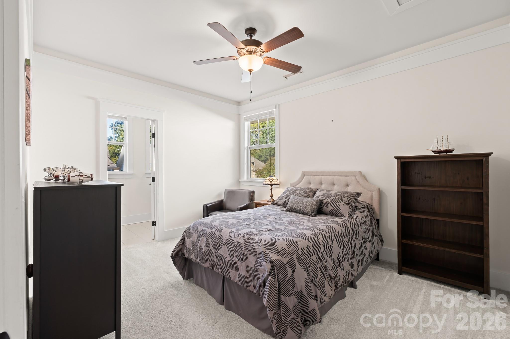 Single Family Residence at 908 Millbrook Road, Charlotte, photo 24 of 30