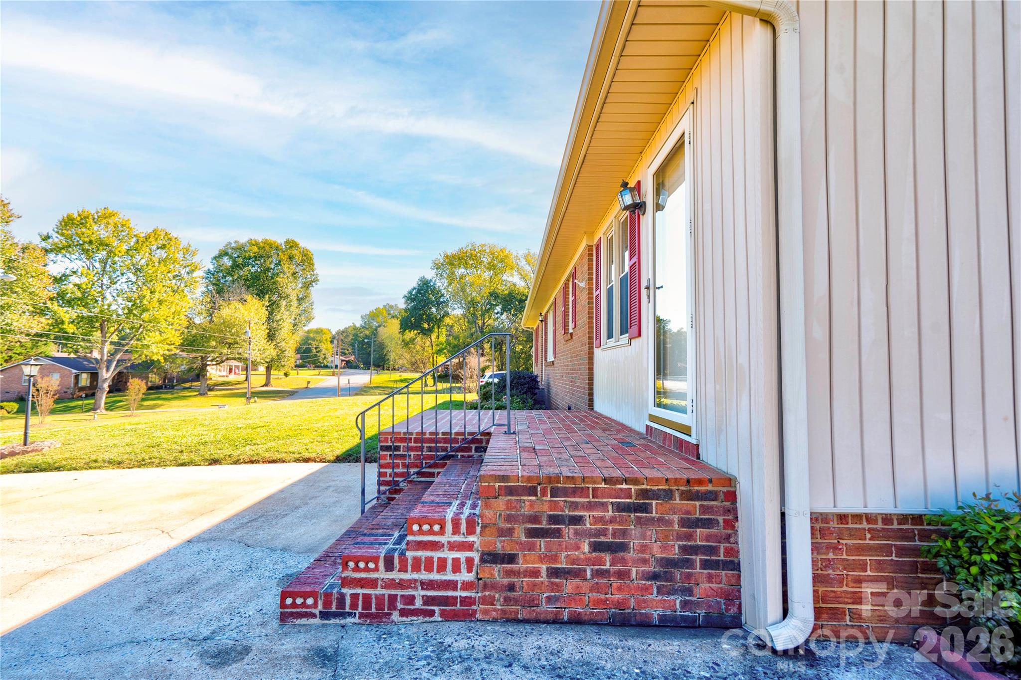 Front Porch - 1606 Spangler Drive, Shelby