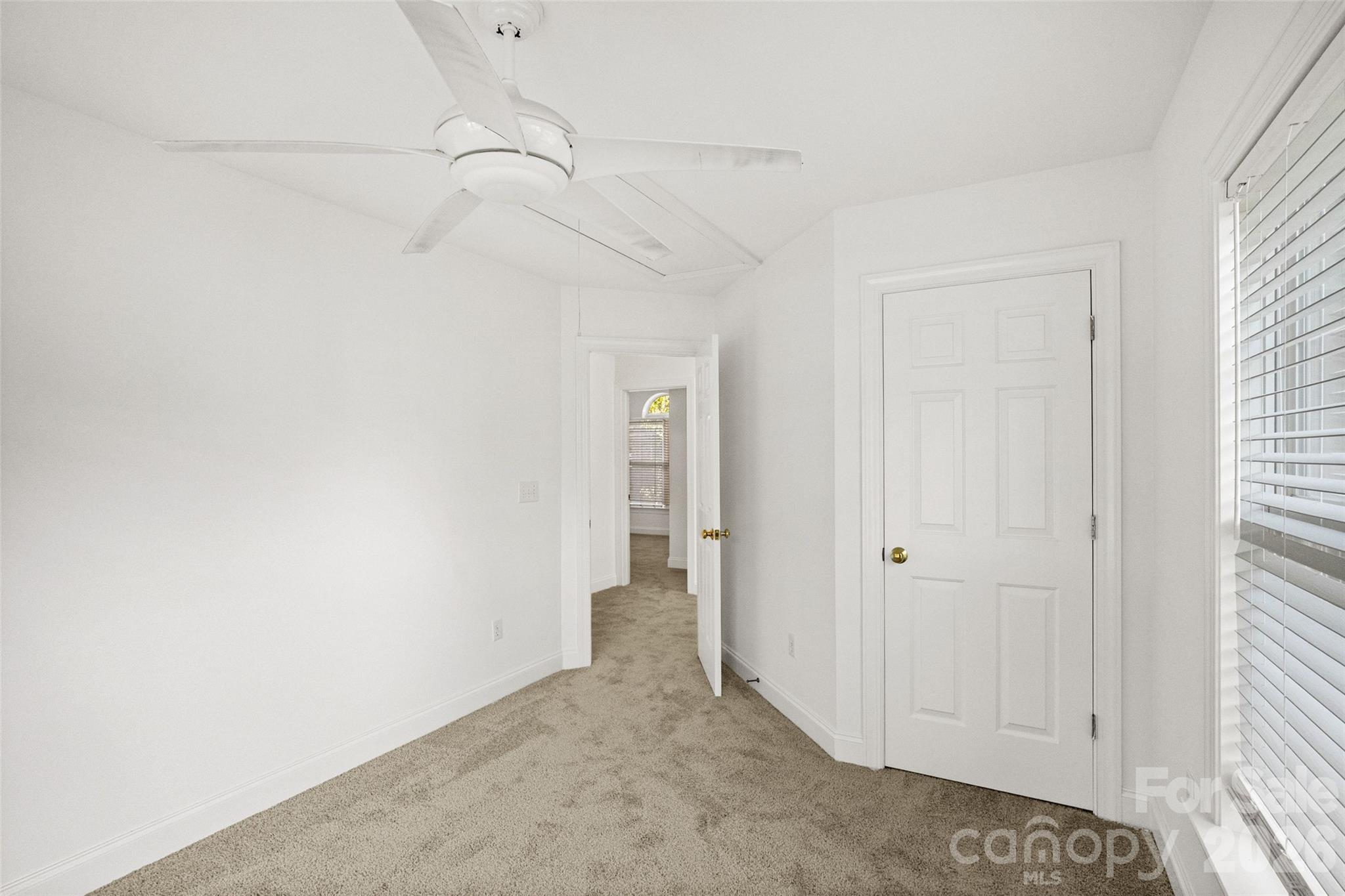 Townhouse at 4766 Hunter Crest Lane, Charlotte, photo 23 of 35