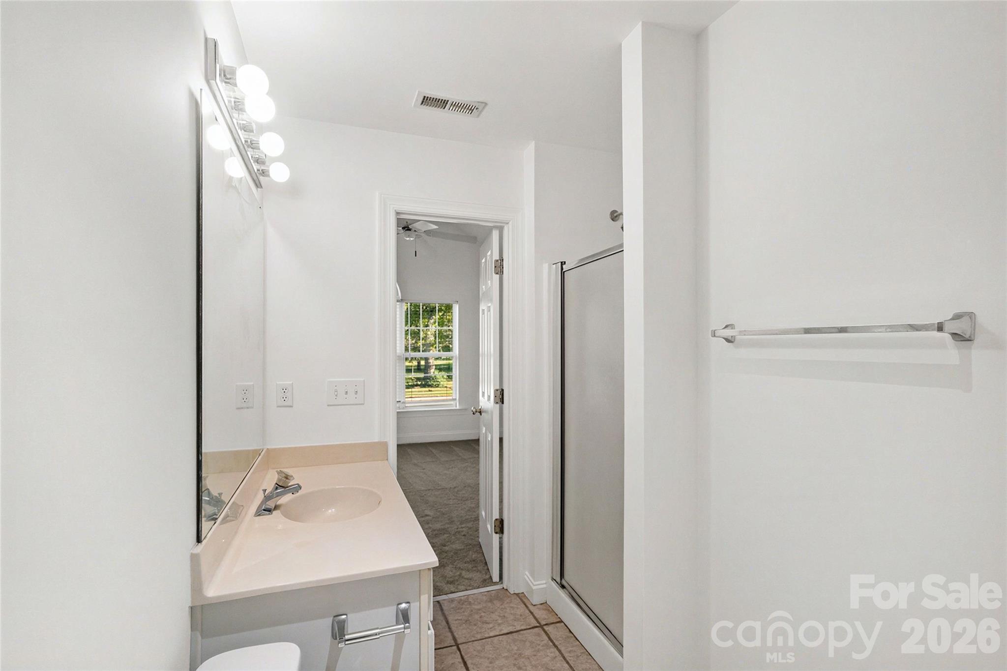 Townhouse at 4766 Hunter Crest Lane, Charlotte, photo 29 of 35