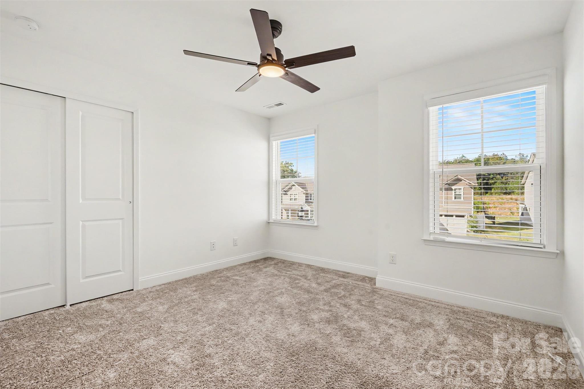 Single Family Residence at 19221 Yellow Birch Drive, Charlotte, photo 15 of 28