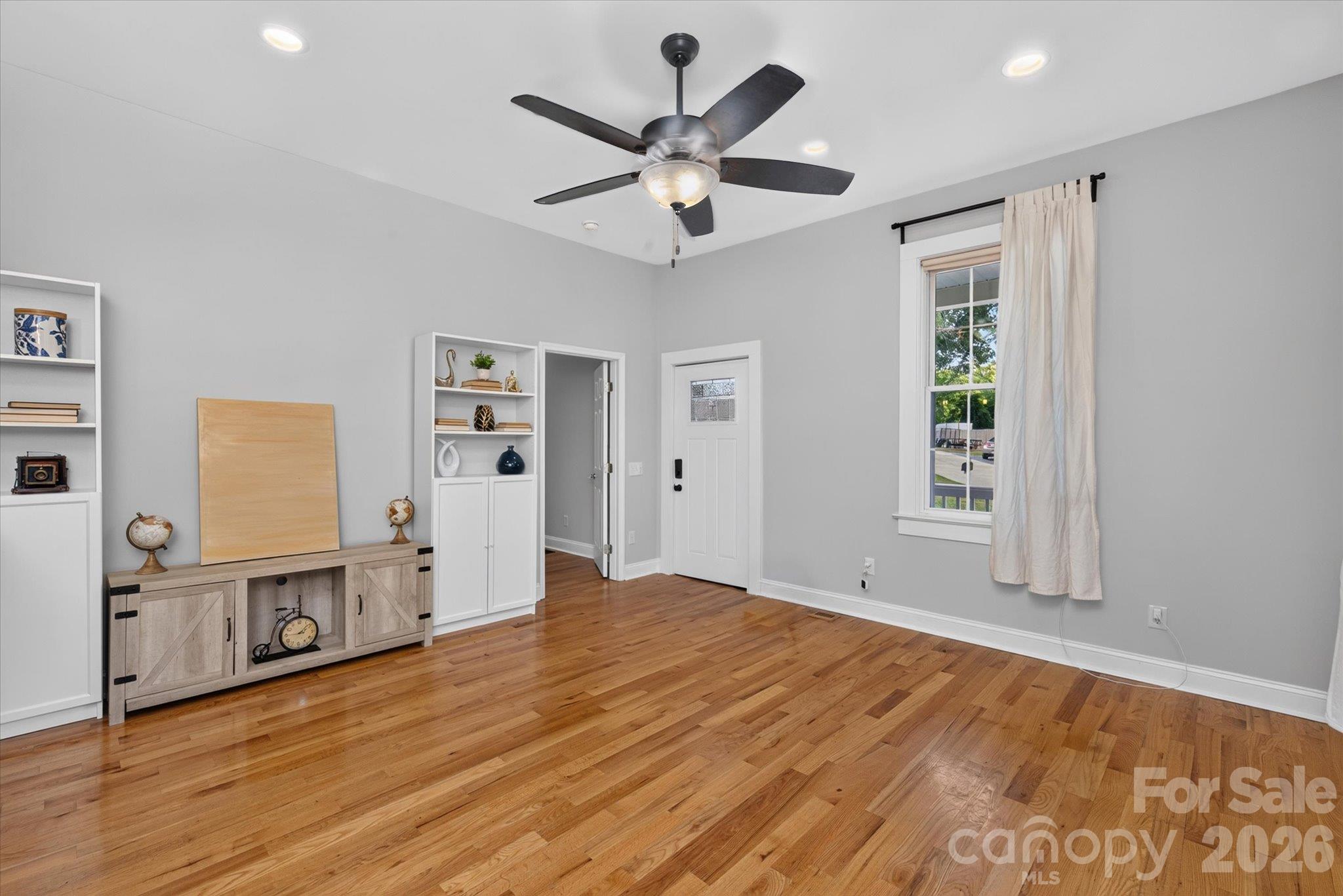 Single Family Residence at 233 Florence Street, Rock Hill, photo 6 of 36