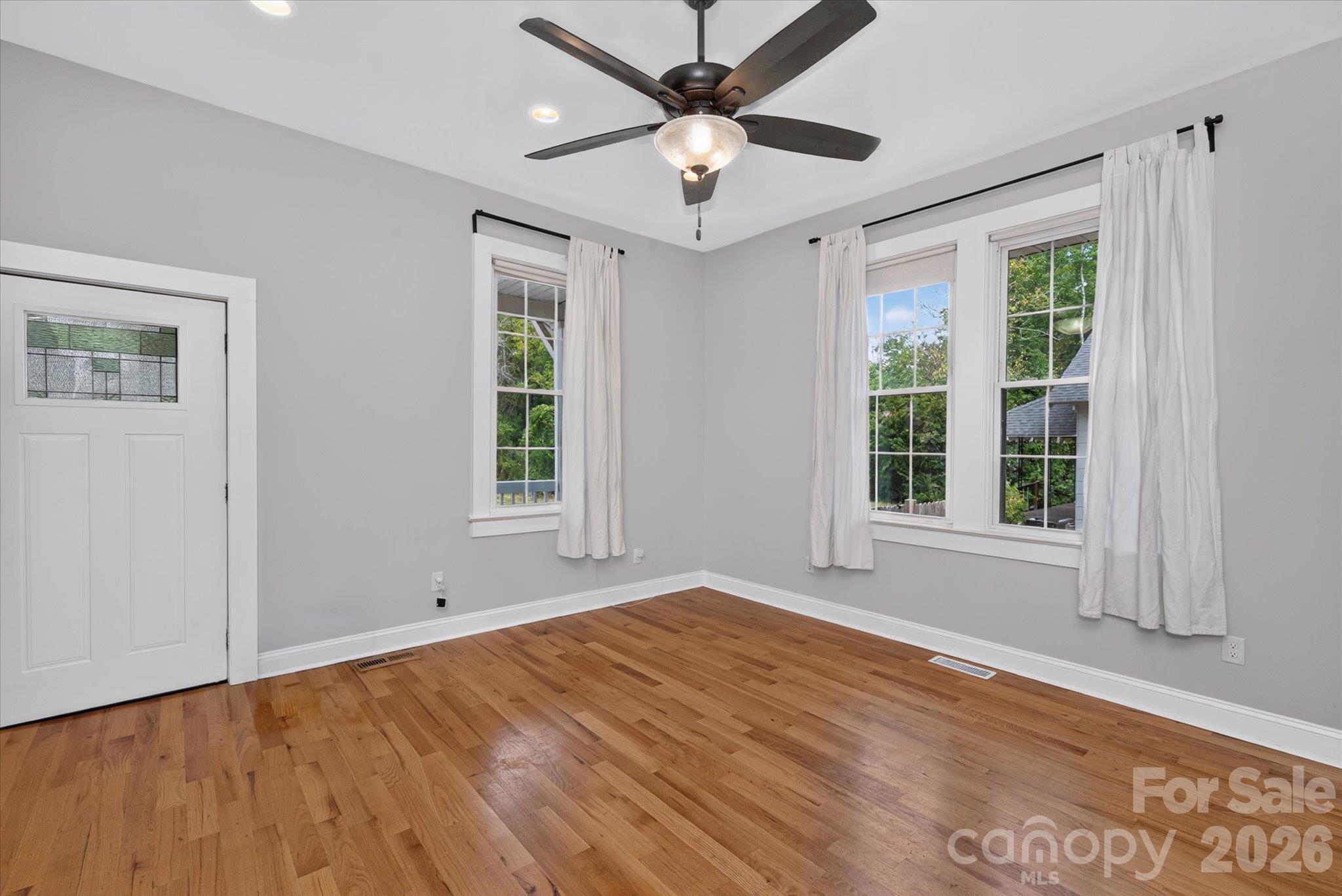 Single Family Residence at 233 Florence Street, Rock Hill, photo 8 of 36