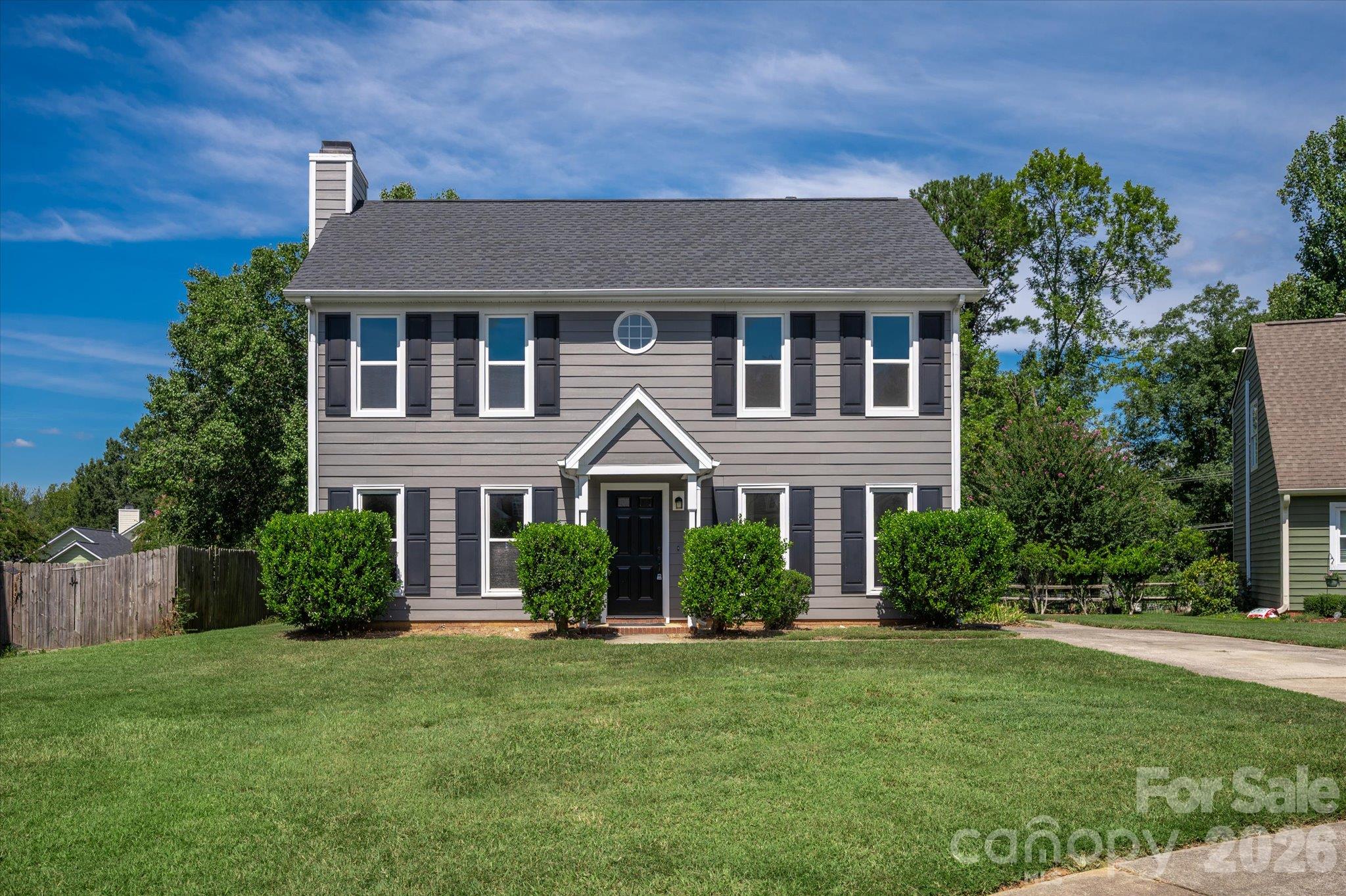 Single Family Residence at 4509 Doves Nest Court, Matthews, photo 2 of 30