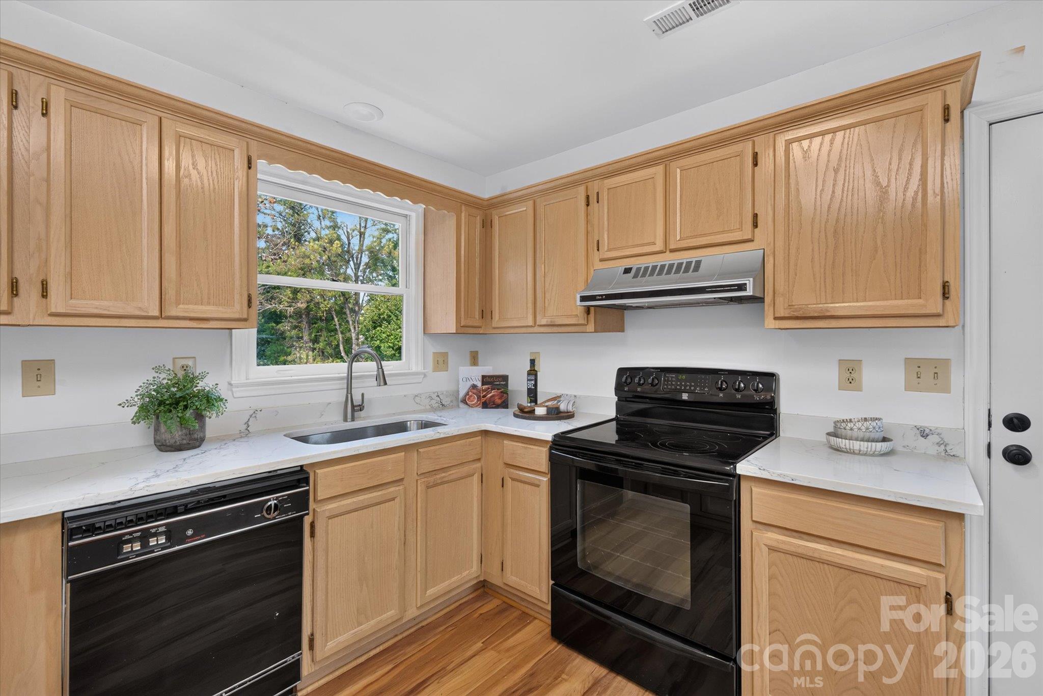 Single Family Residence at 4509 Doves Nest Court, Matthews, photo 13 of 30