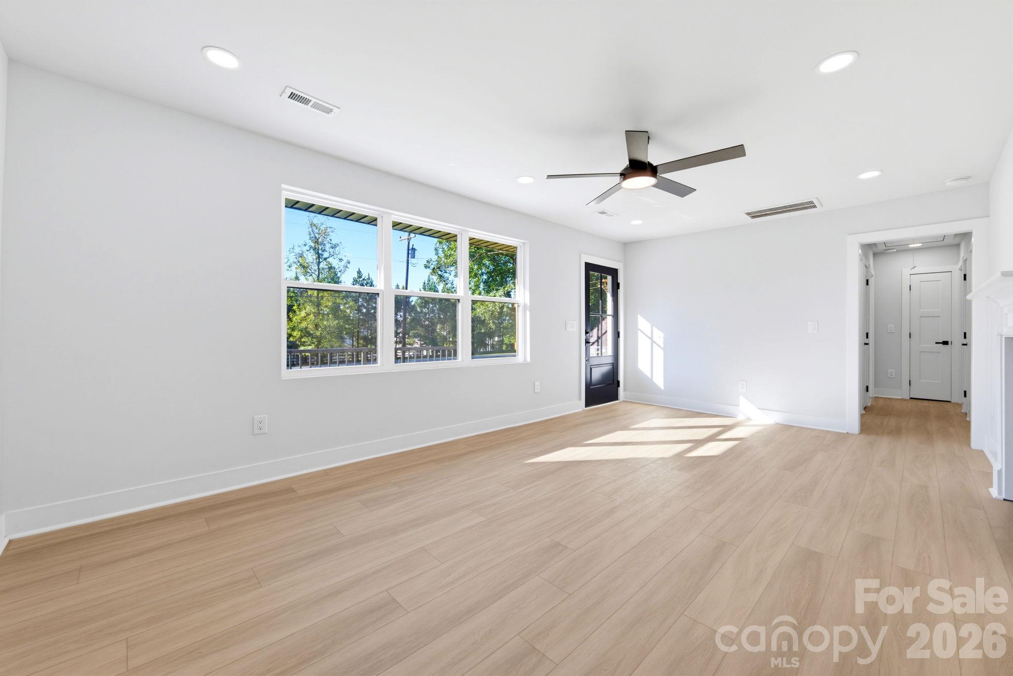 Single Family Residence at 1325 Armstrong Road, Belmont, photo 13 of 48