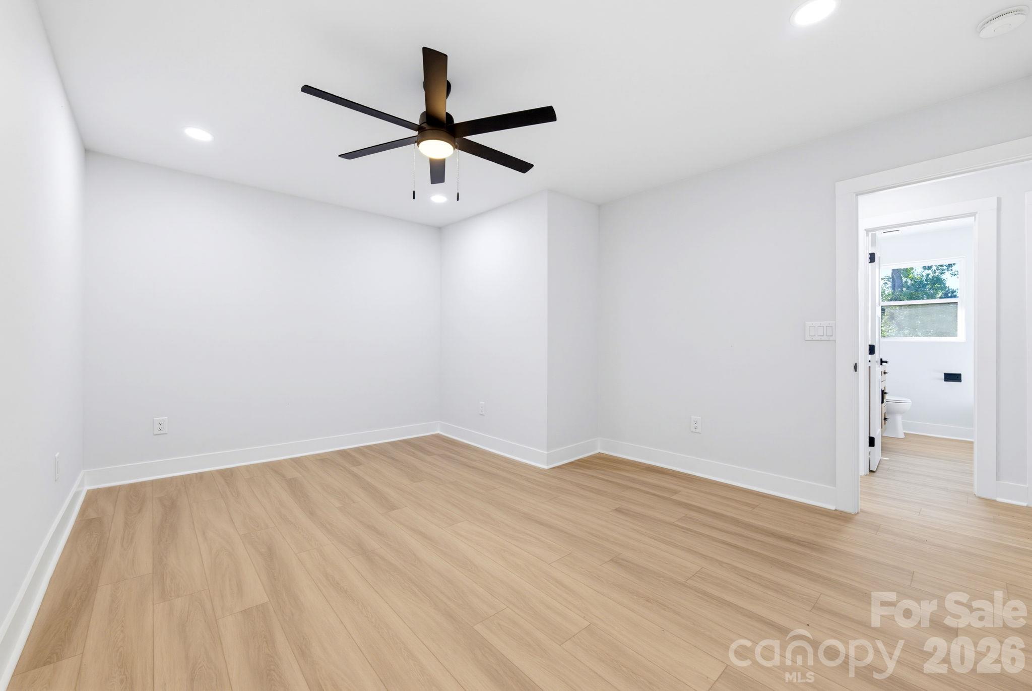 Single Family Residence at 1325 Armstrong Road, Belmont, photo 24 of 48