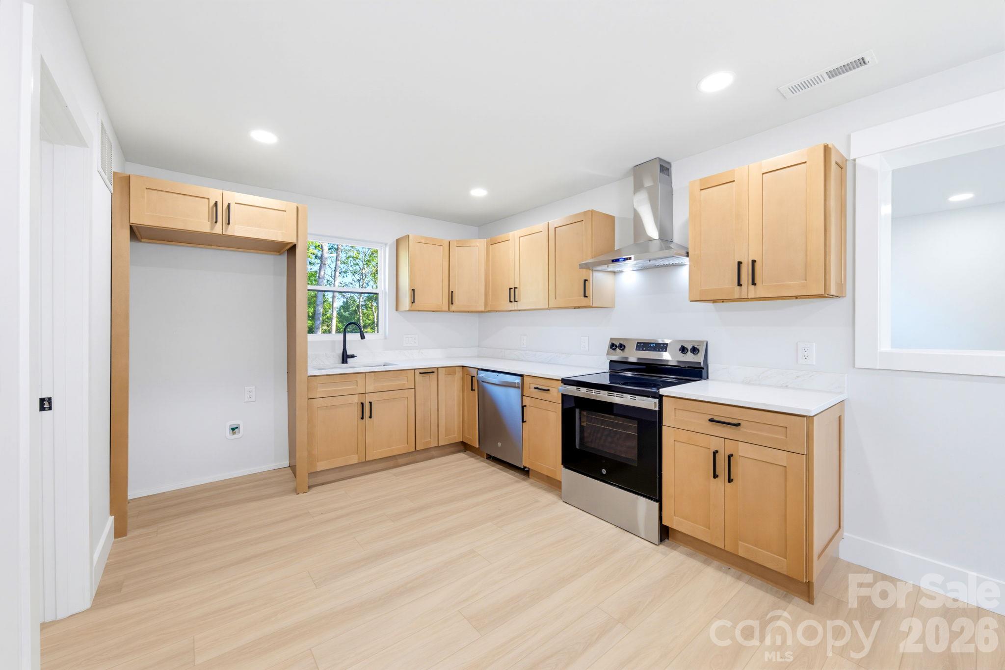 Single Family Residence at 1325 Armstrong Road, Belmont, photo 33 of 48
