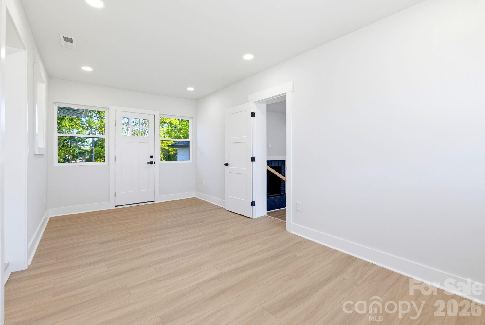 Single Family Residence at 1325 Armstrong Road, Belmont, photo 40 of 48