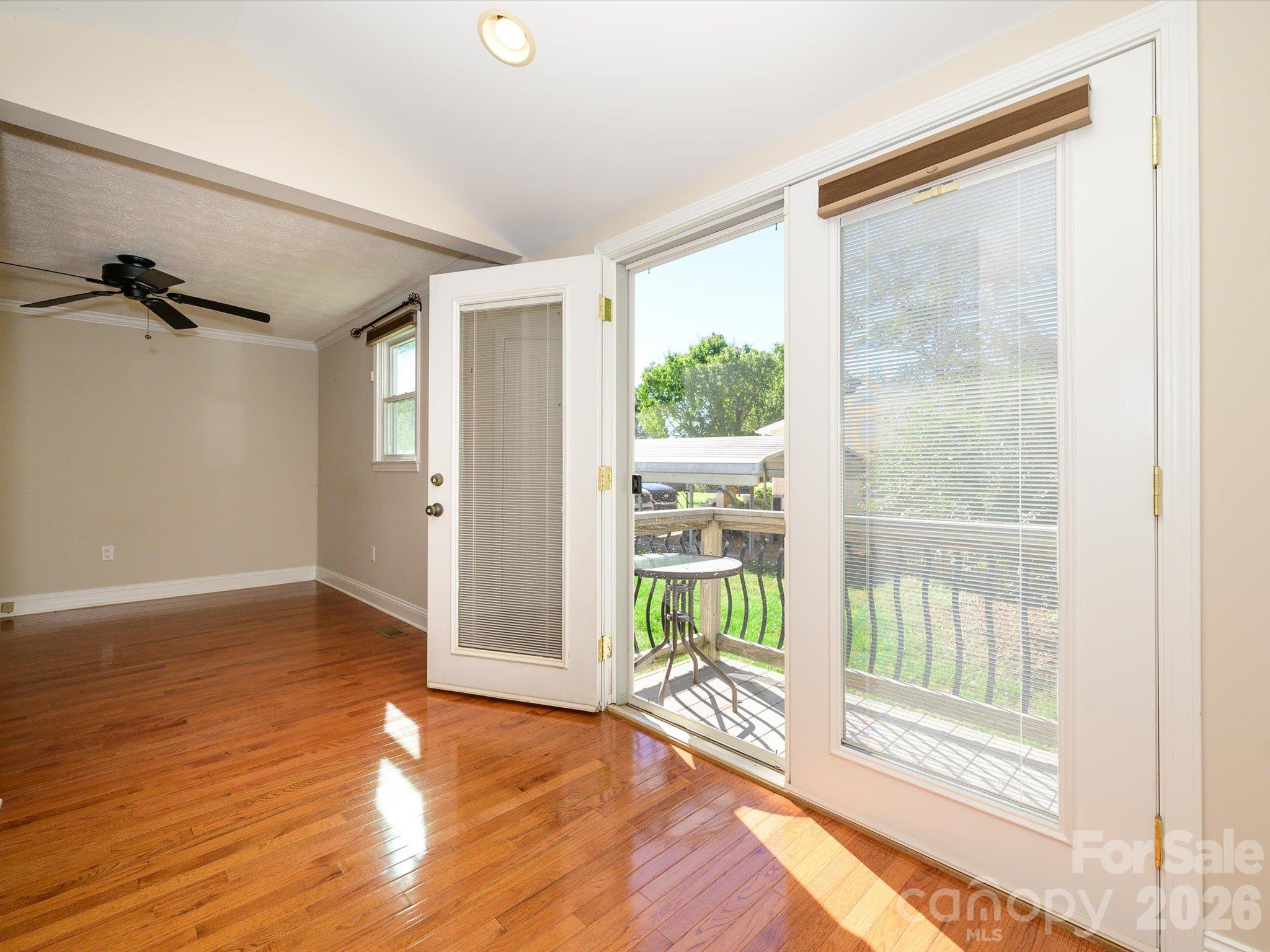 Single Family Residence at 3714 Fieldcrest Circle NW, Concord, photo 19 of 27