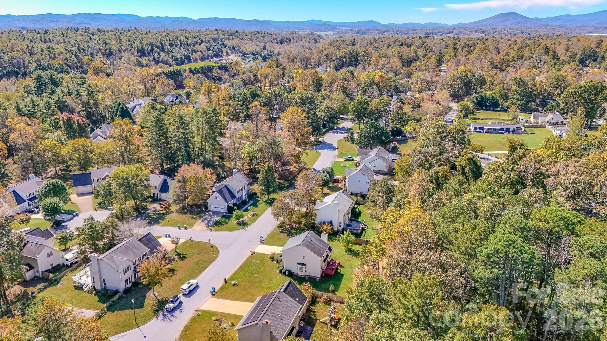 Single Family Residence at 89 N Wintergarden Road, Fletcher, photo 15 of 31