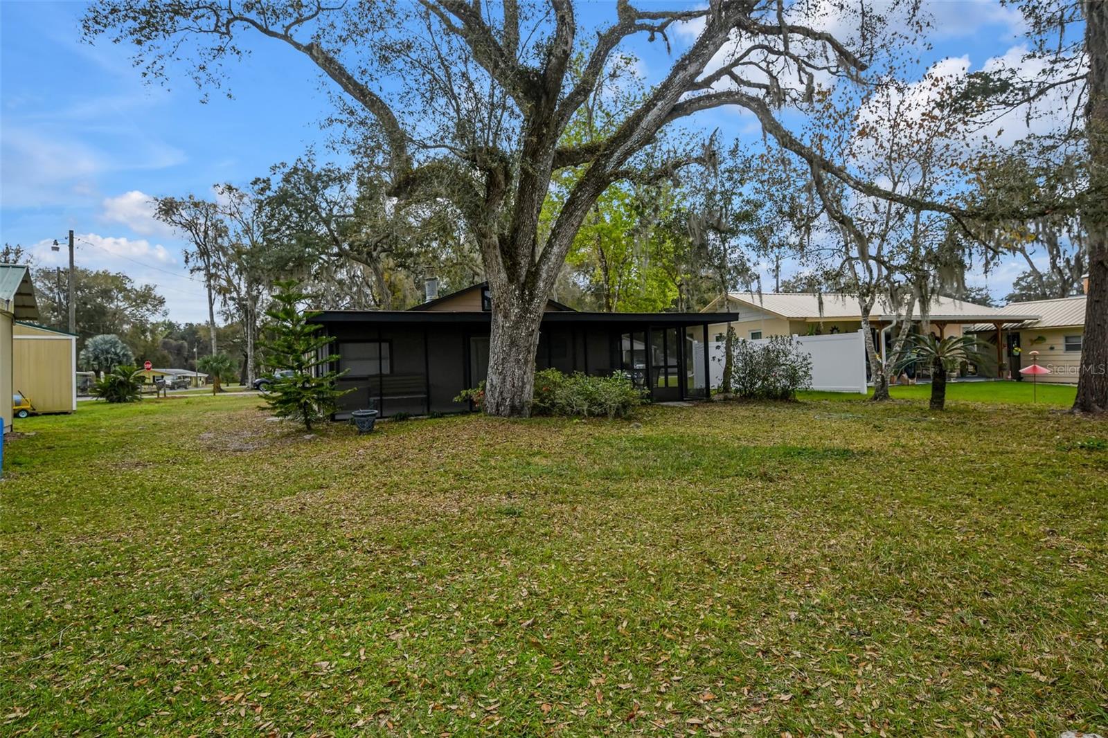 Single Family Residence at 11199 E TARPON CT, FLORAL CITY, photo 2 of 28
