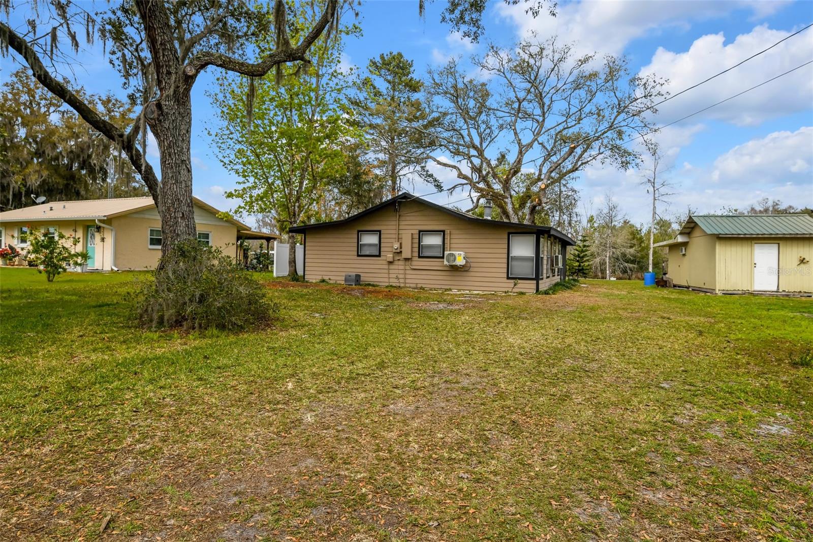 Single Family Residence at 11199 E TARPON CT, FLORAL CITY, photo 3 of 28
