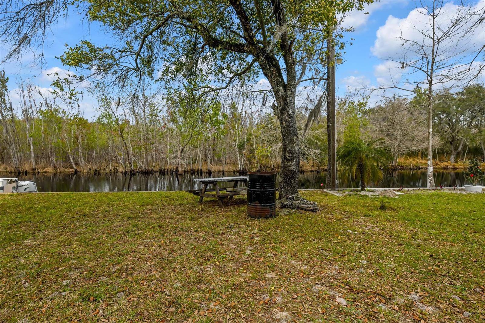 Single Family Residence at 11199 E TARPON CT, FLORAL CITY, photo 24 of 28