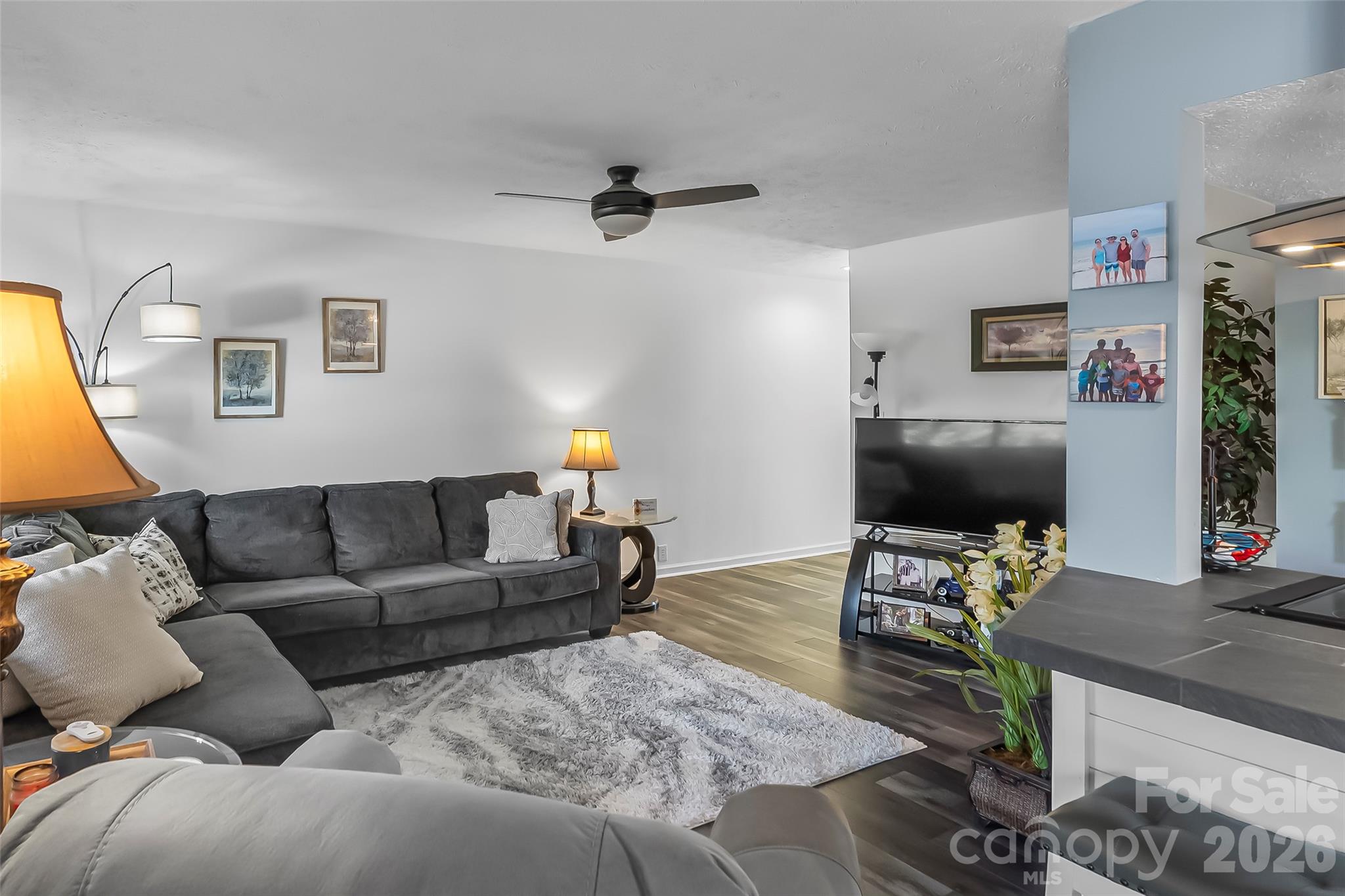 Condominium at 1050 21st Avenue, Hickory, photo 5 of 24