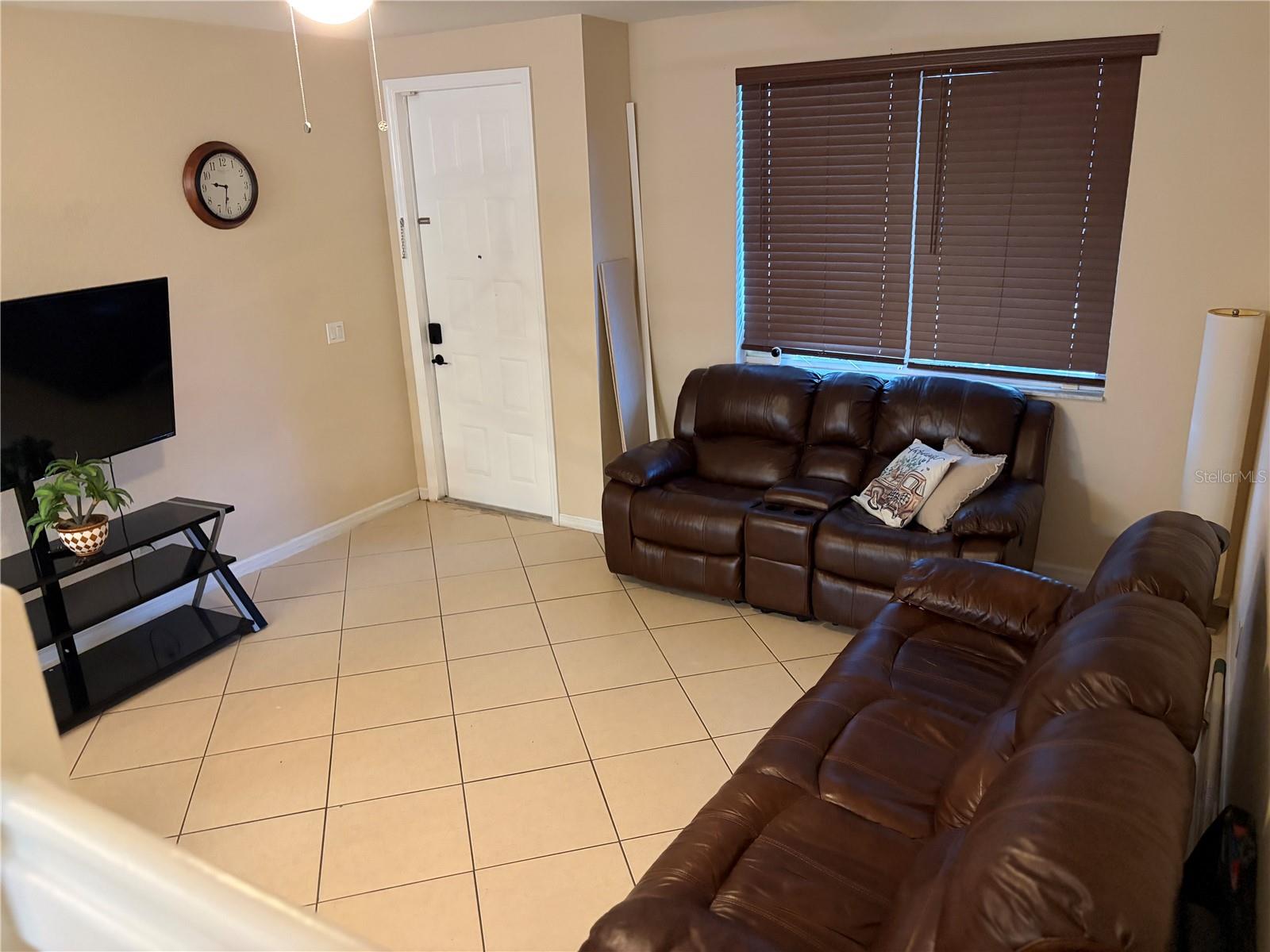 Townhouse at 1931 GARDENIA CT, RIVIERA BEACH, photo 4 of 25
