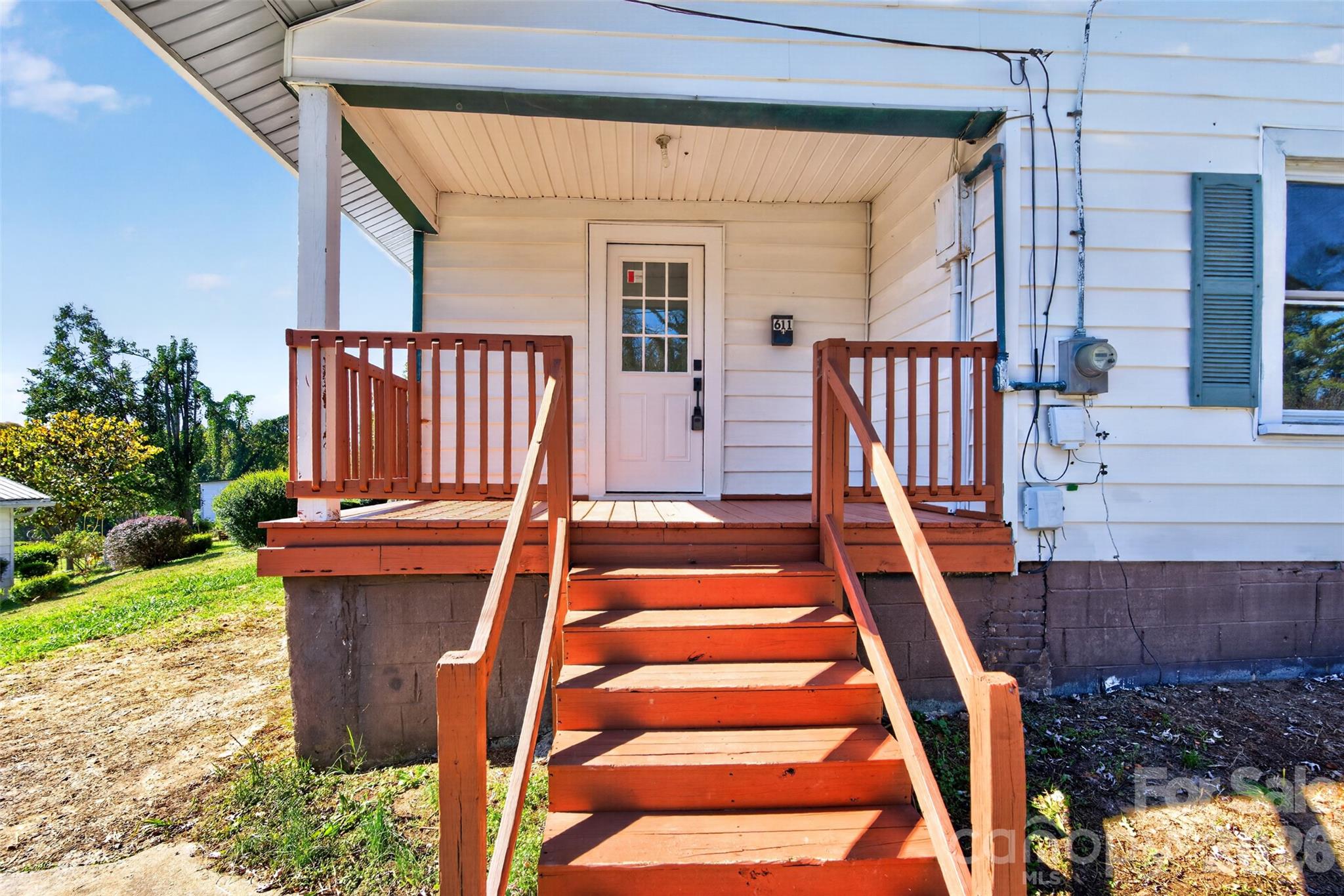 Single Family Residence at 611 Center Street, Lenoir, photo 7 of 17