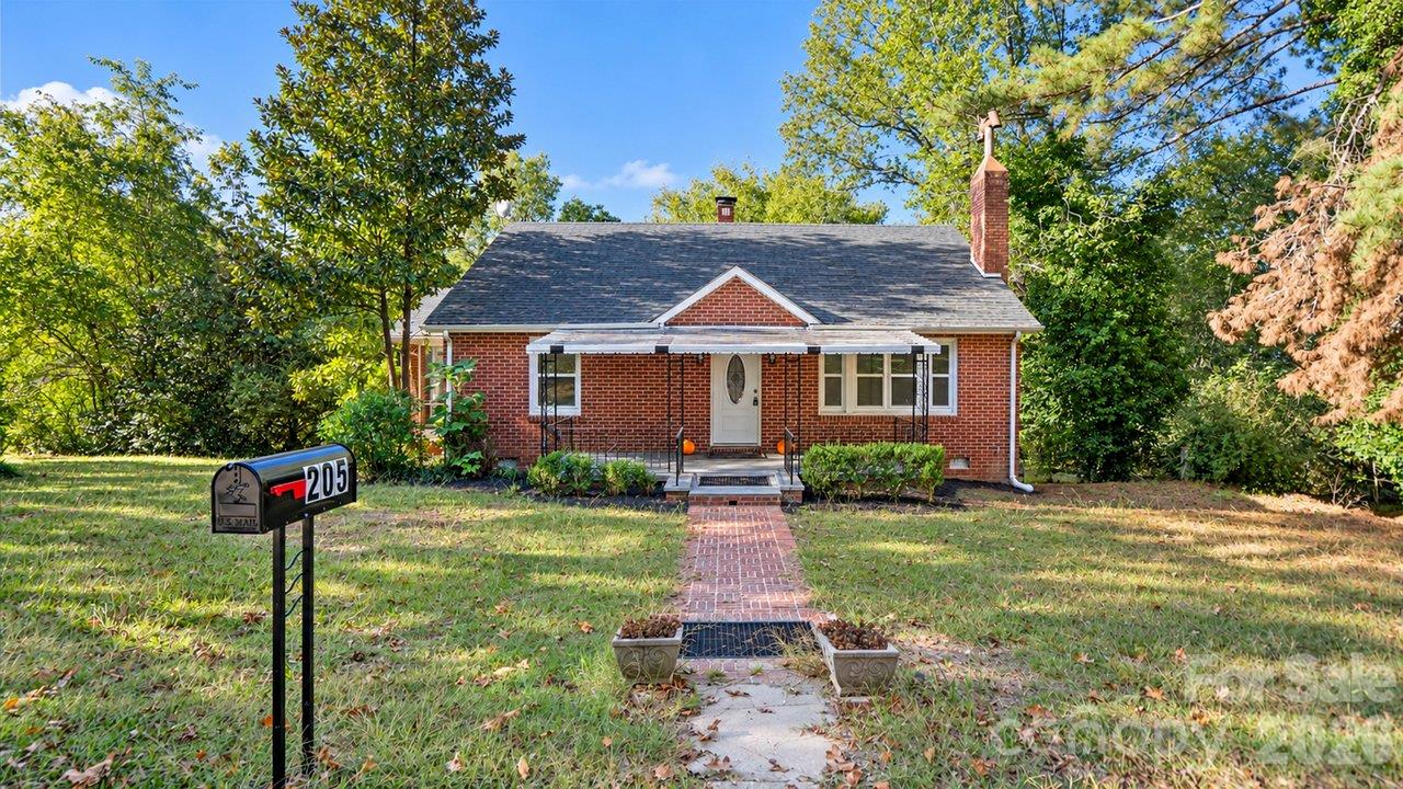 Schedule Your Private Showing Today! - 205 Sunrise Avenue, Mount Gilead