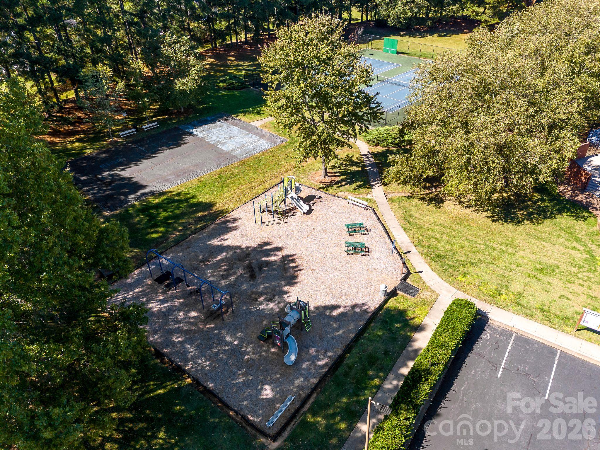Single Family Residence at 8908 Steinbeck Court, Charlotte, photo 47 of 48