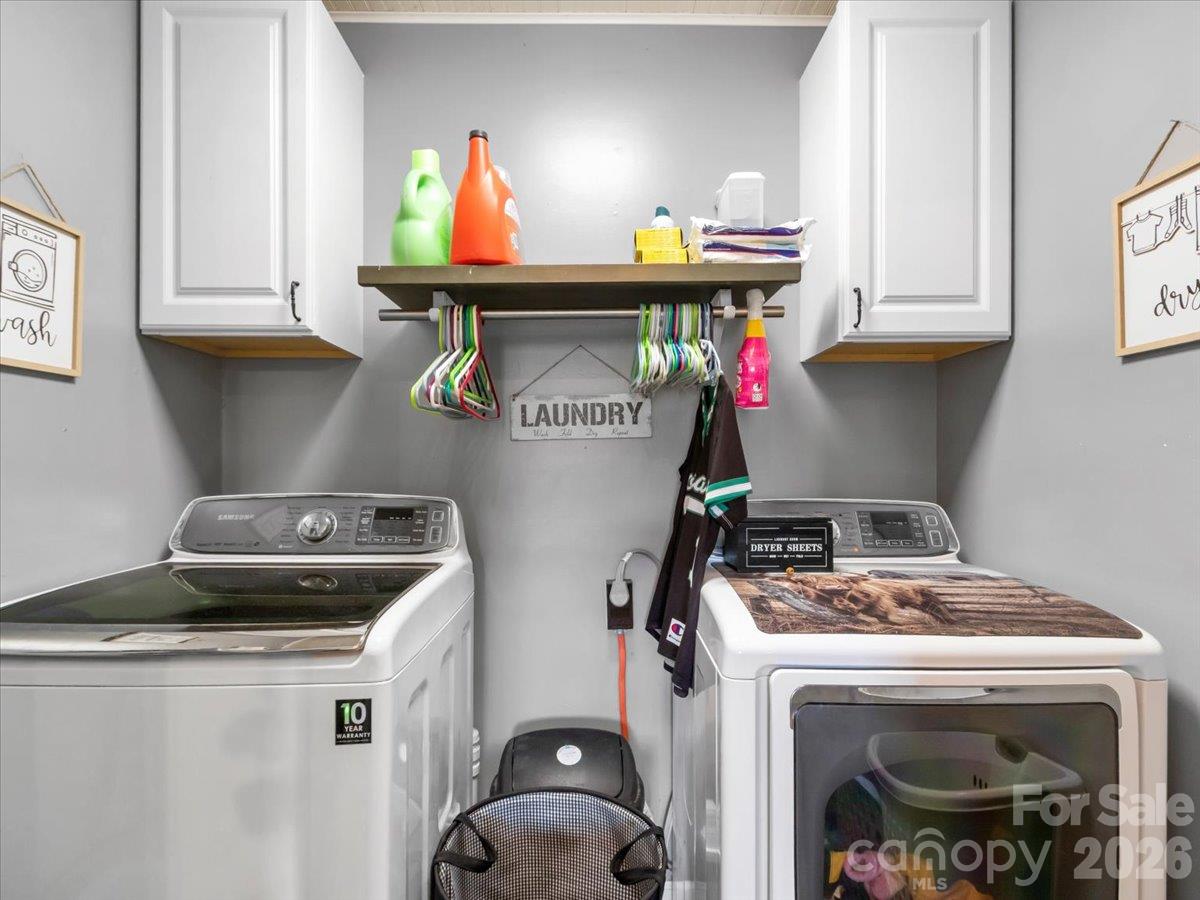 Laundry Room - 179 River Walk Drive, Burnsville
