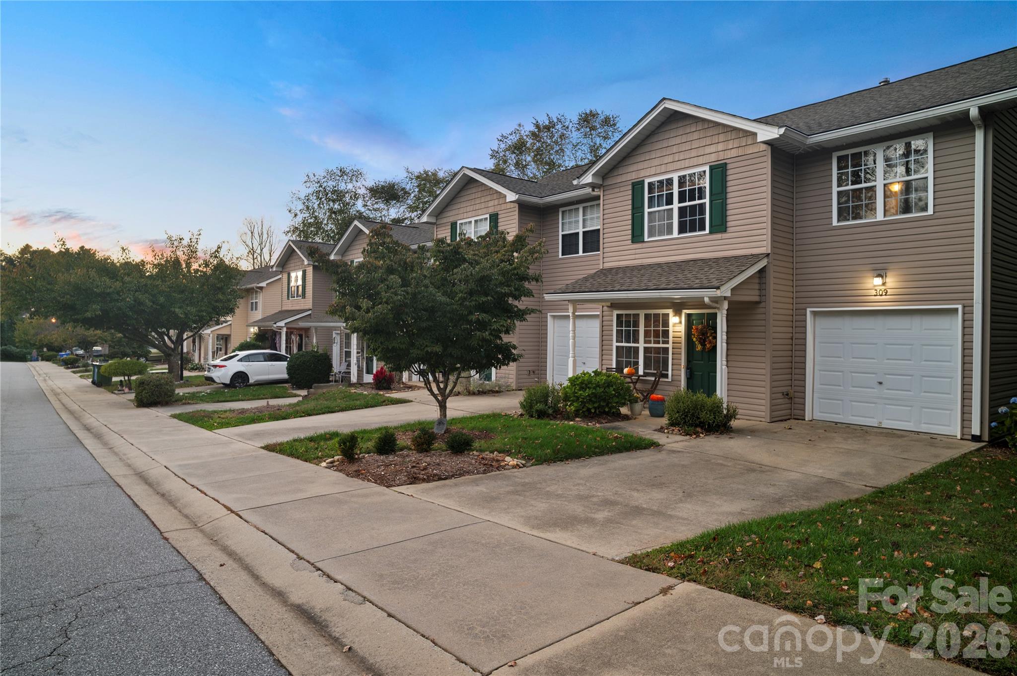 Condominium at 309 Wiltshire Circle, Fletcher, photo 2 of 43