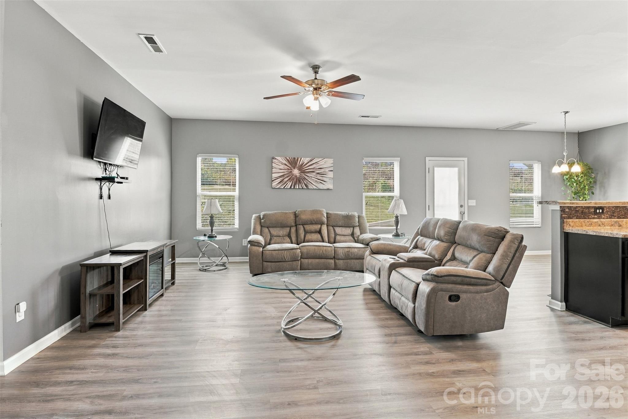 Single Family Residence at 11228 Deer Chase Lane, Charlotte, photo 4 of 31