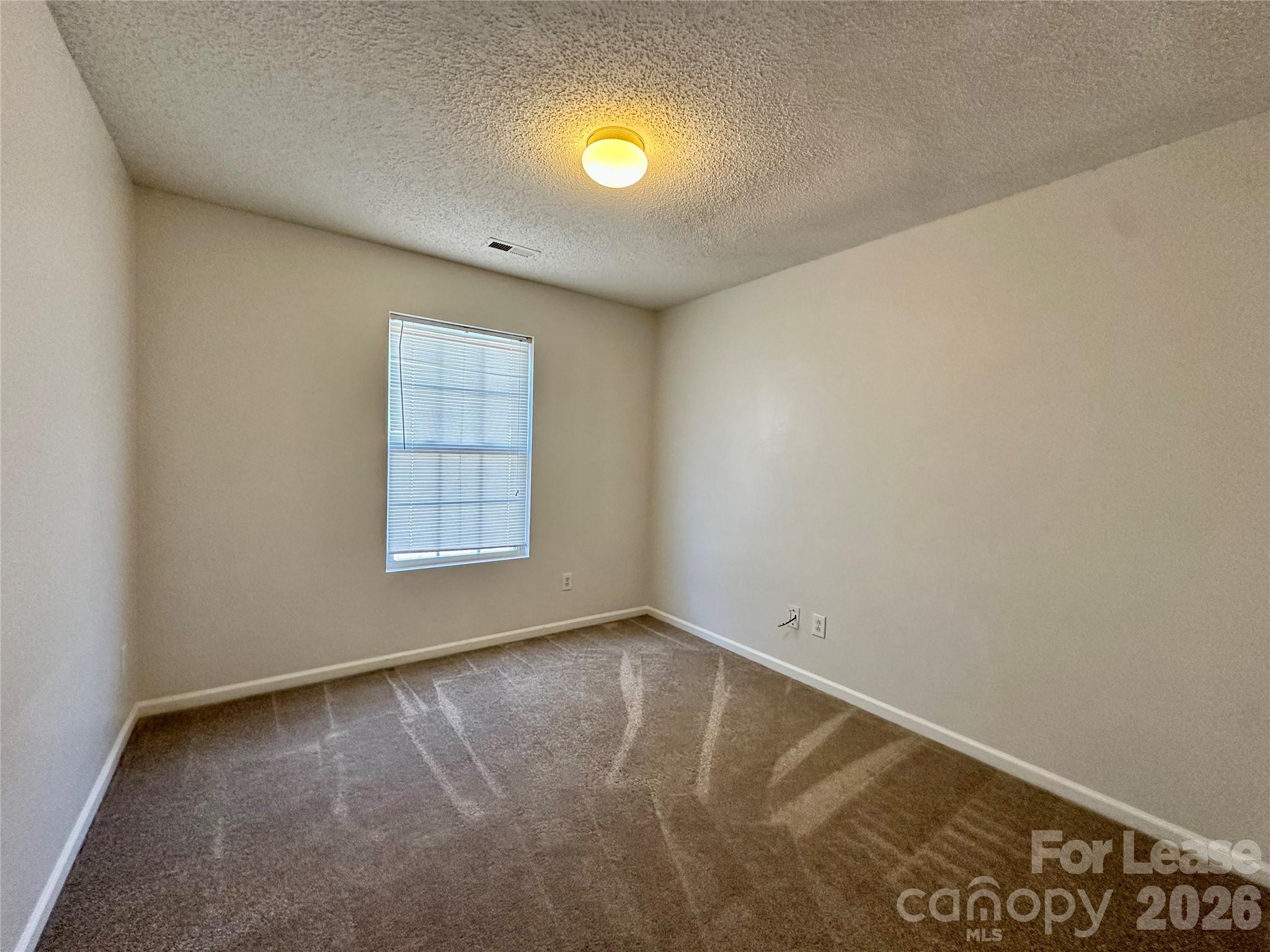 Single Family Residence at 5787 Dove Point Drive SW, Concord, photo 14 of 39