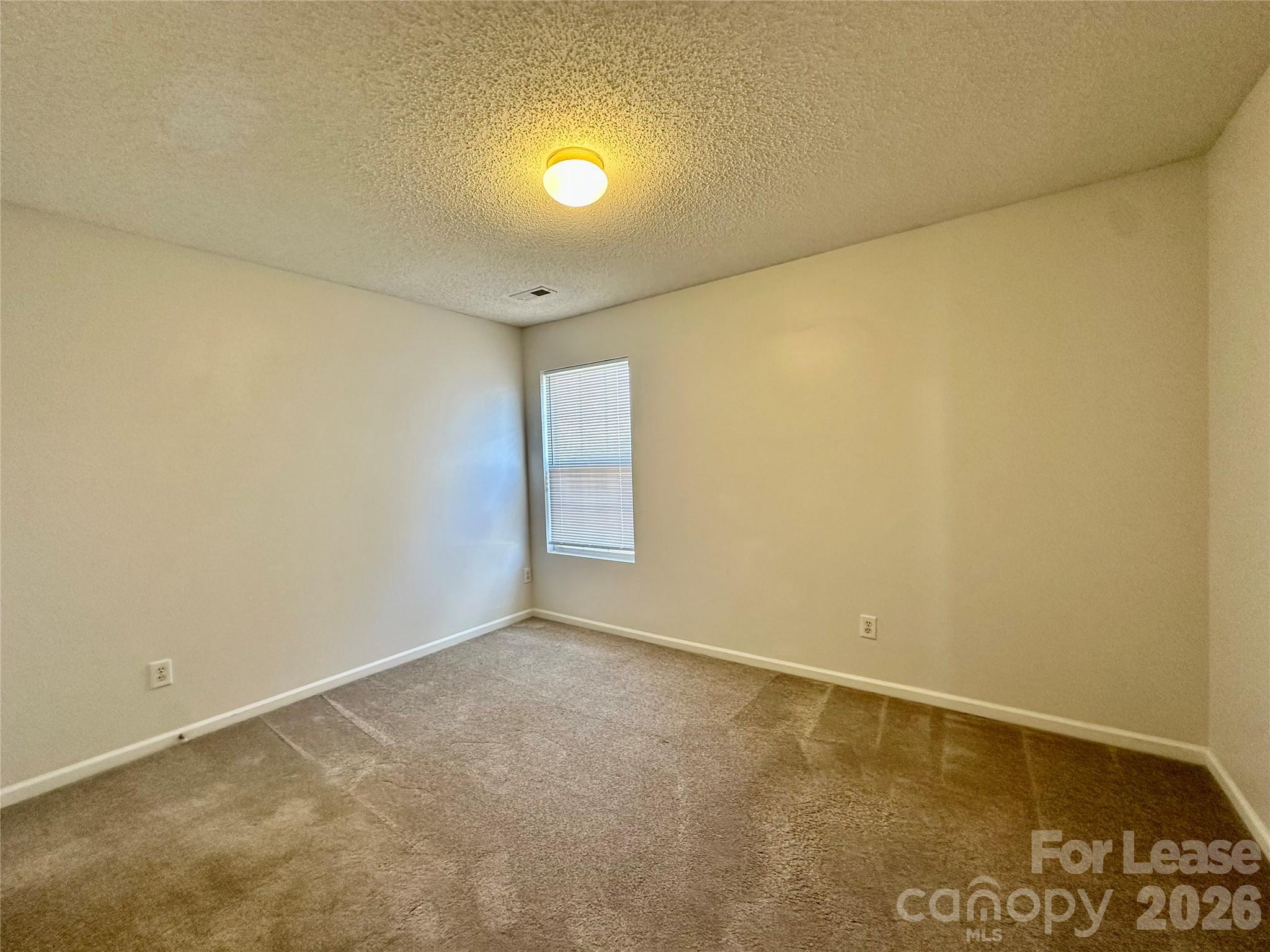 Single Family Residence at 5787 Dove Point Drive SW, Concord, photo 19 of 39