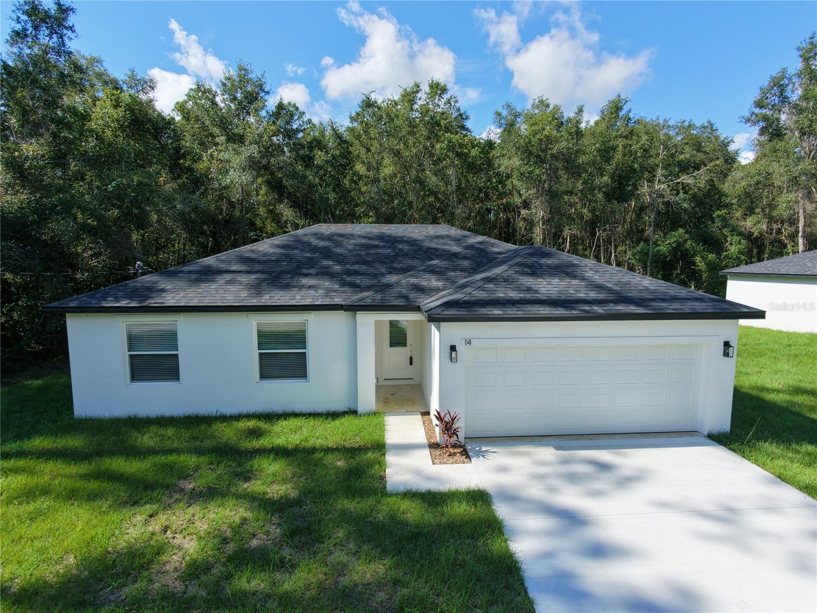 14 LOCUST RUN DR